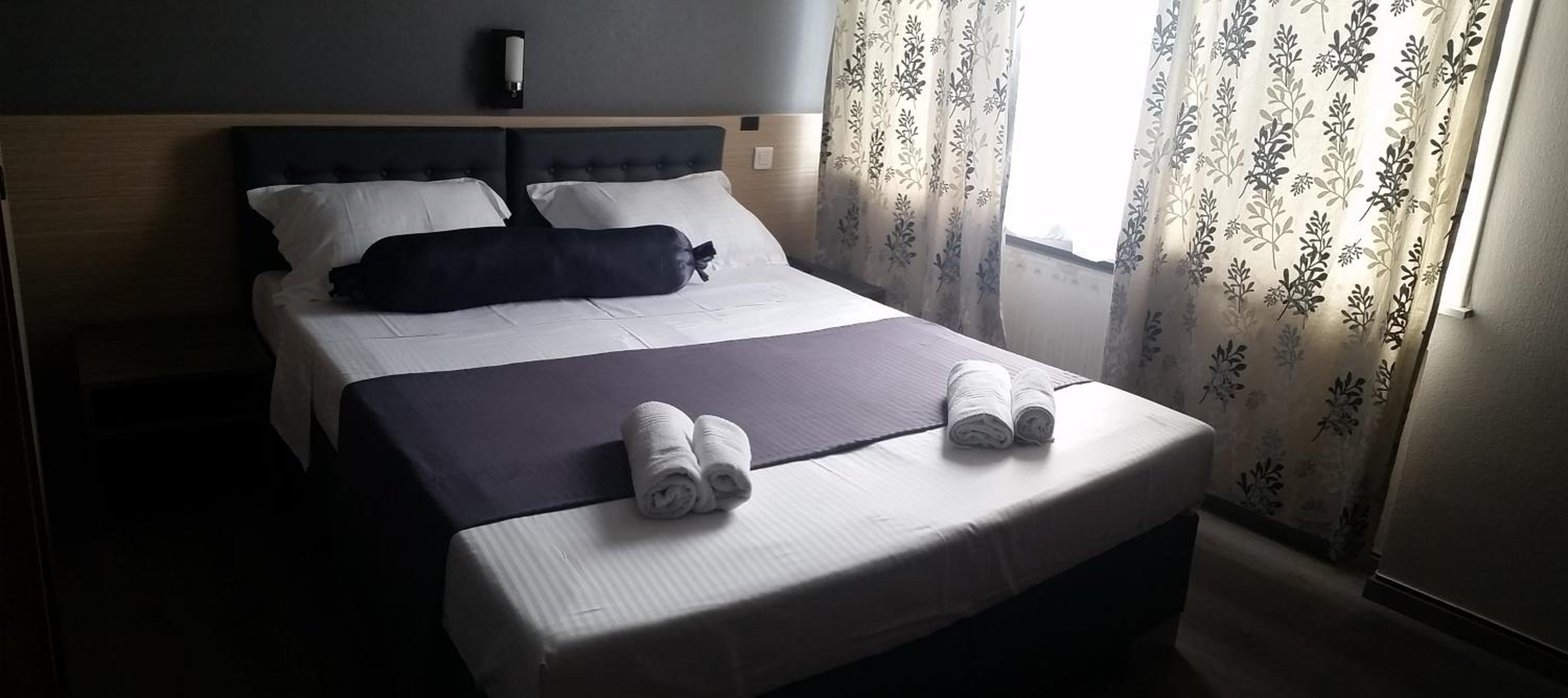 Double or Twin Room - Photo 2