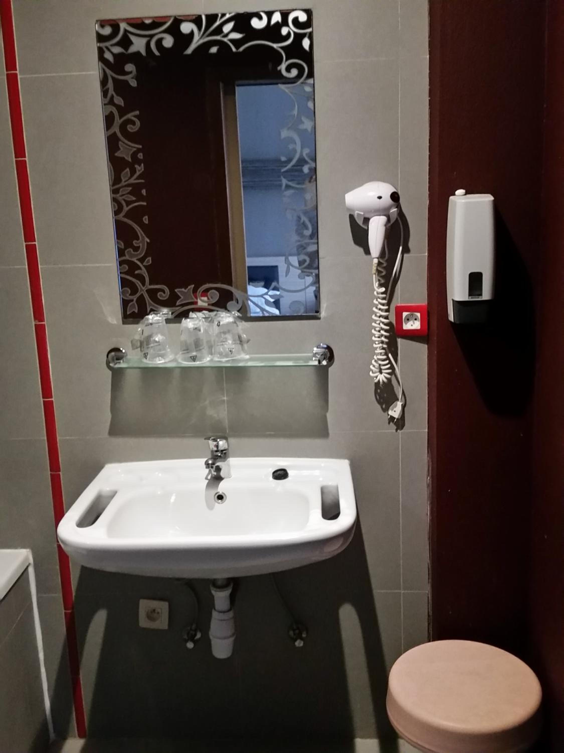 Triple Room - Photo 5