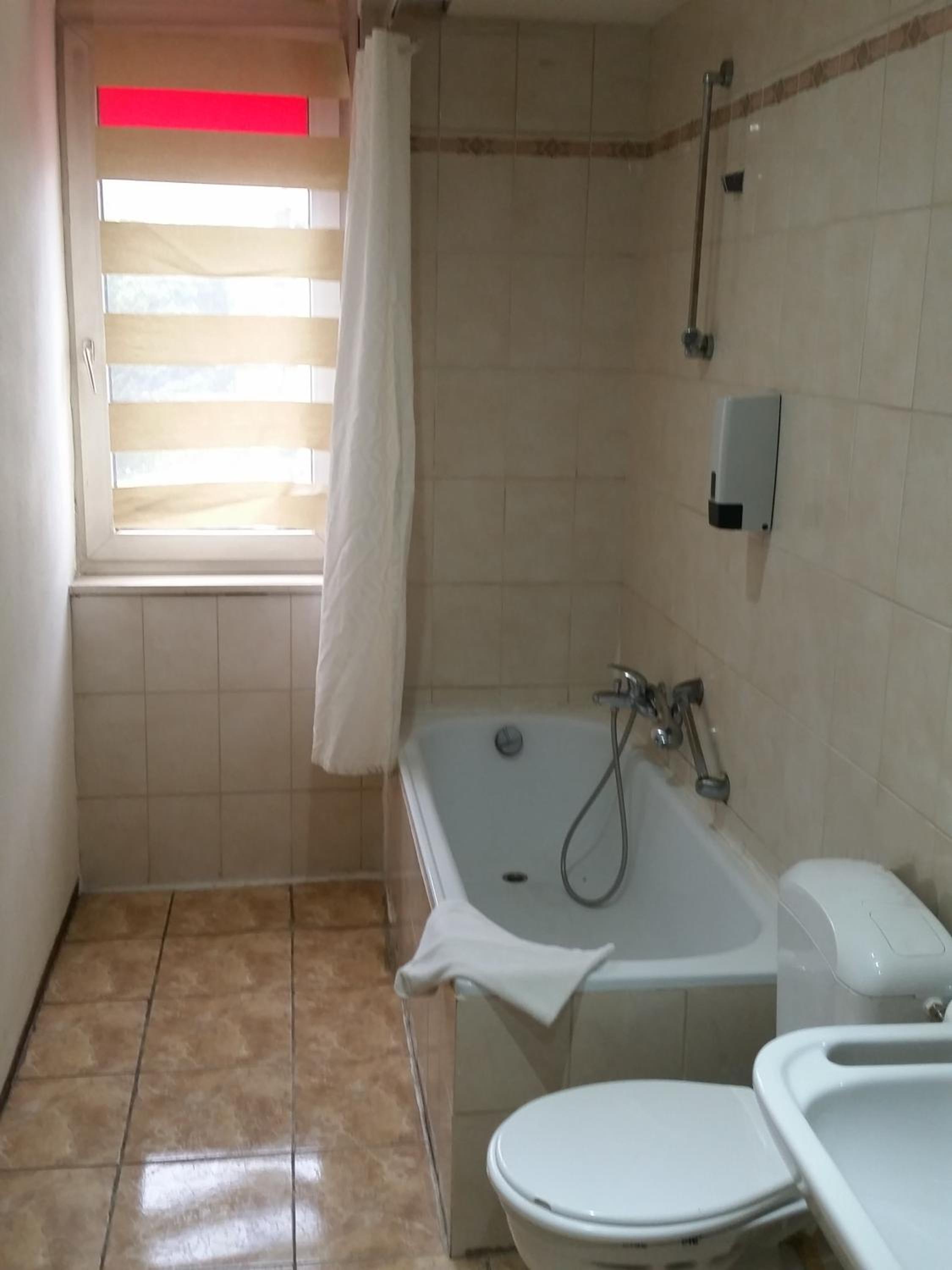 Triple Room - Photo 4