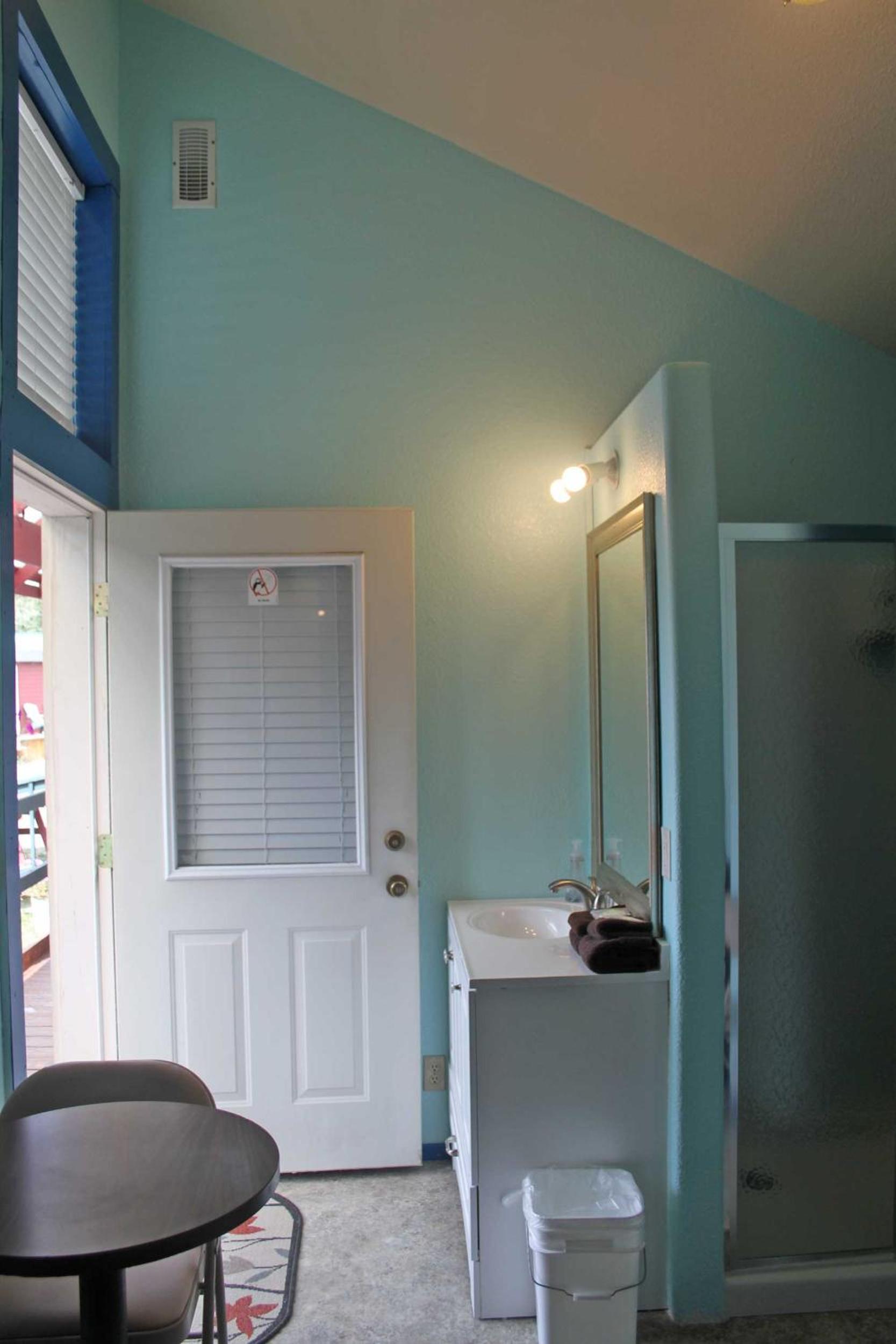Superior King Room - Photo 6
