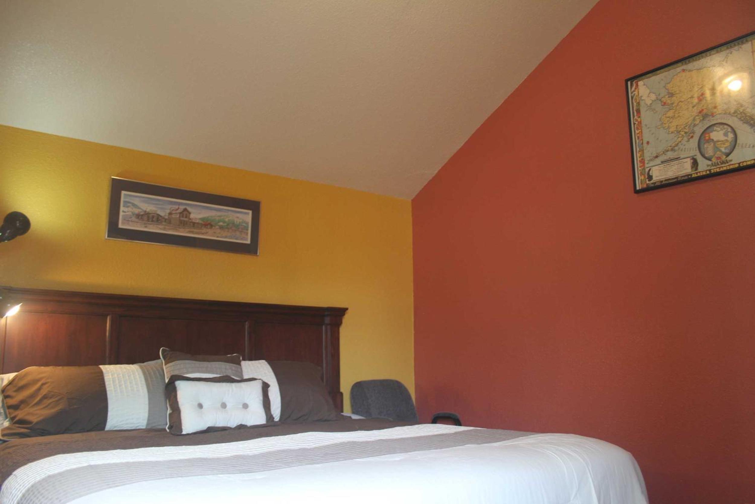 Superior King Room - Photo 7