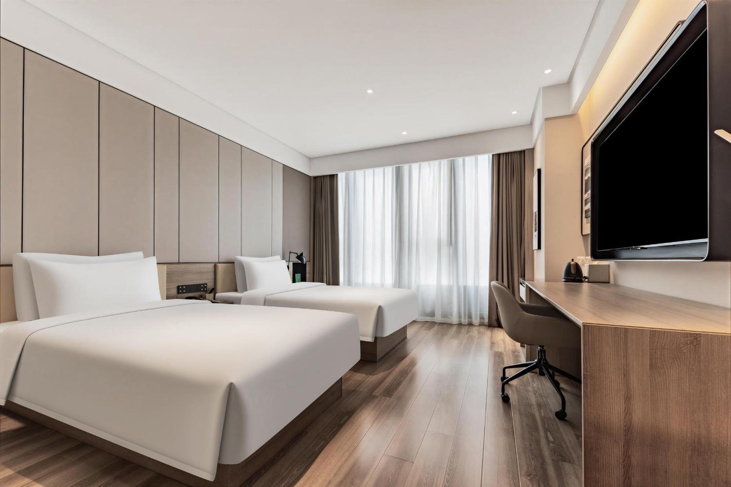 Elegant Twin Room