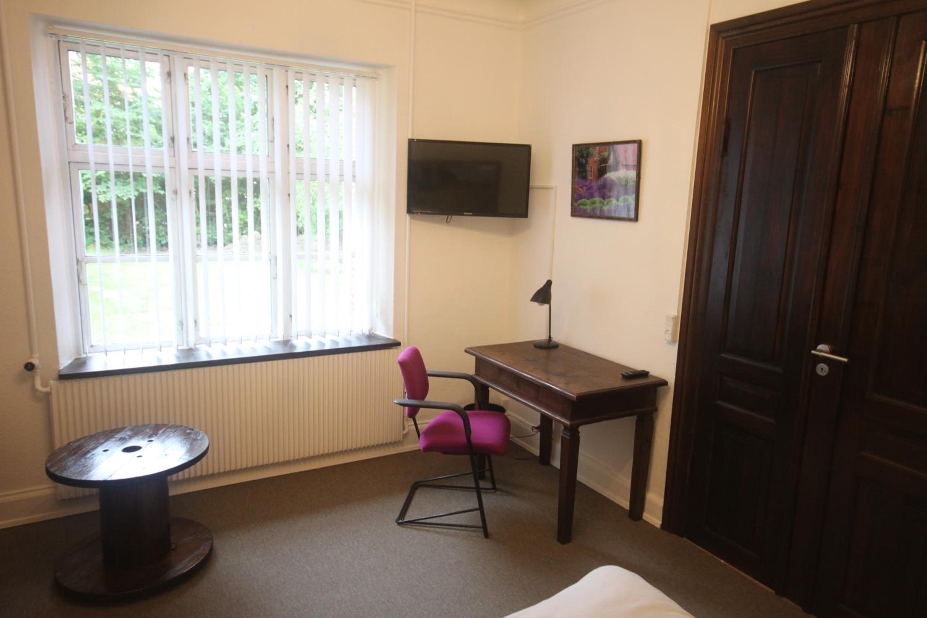 Standard Double Room With Shared Bathroom photo 3