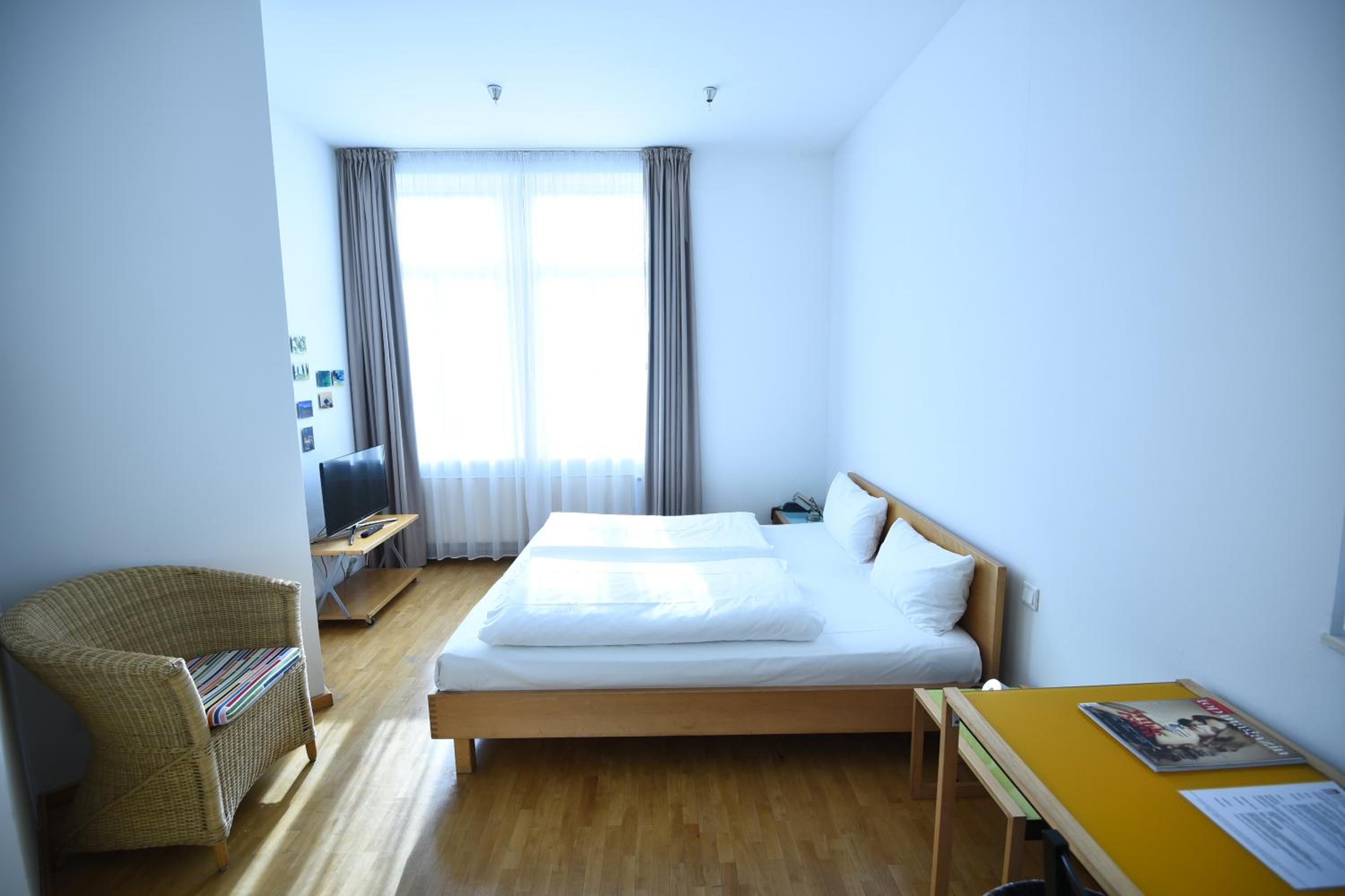 Double Room - Photo 9
