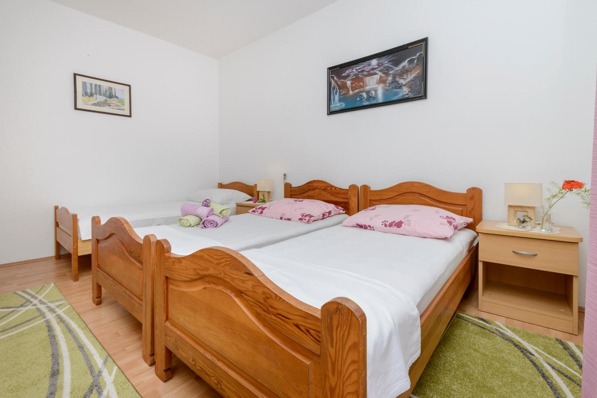 One-Bedroom Apartment With Terrace And Sea View photo 1
