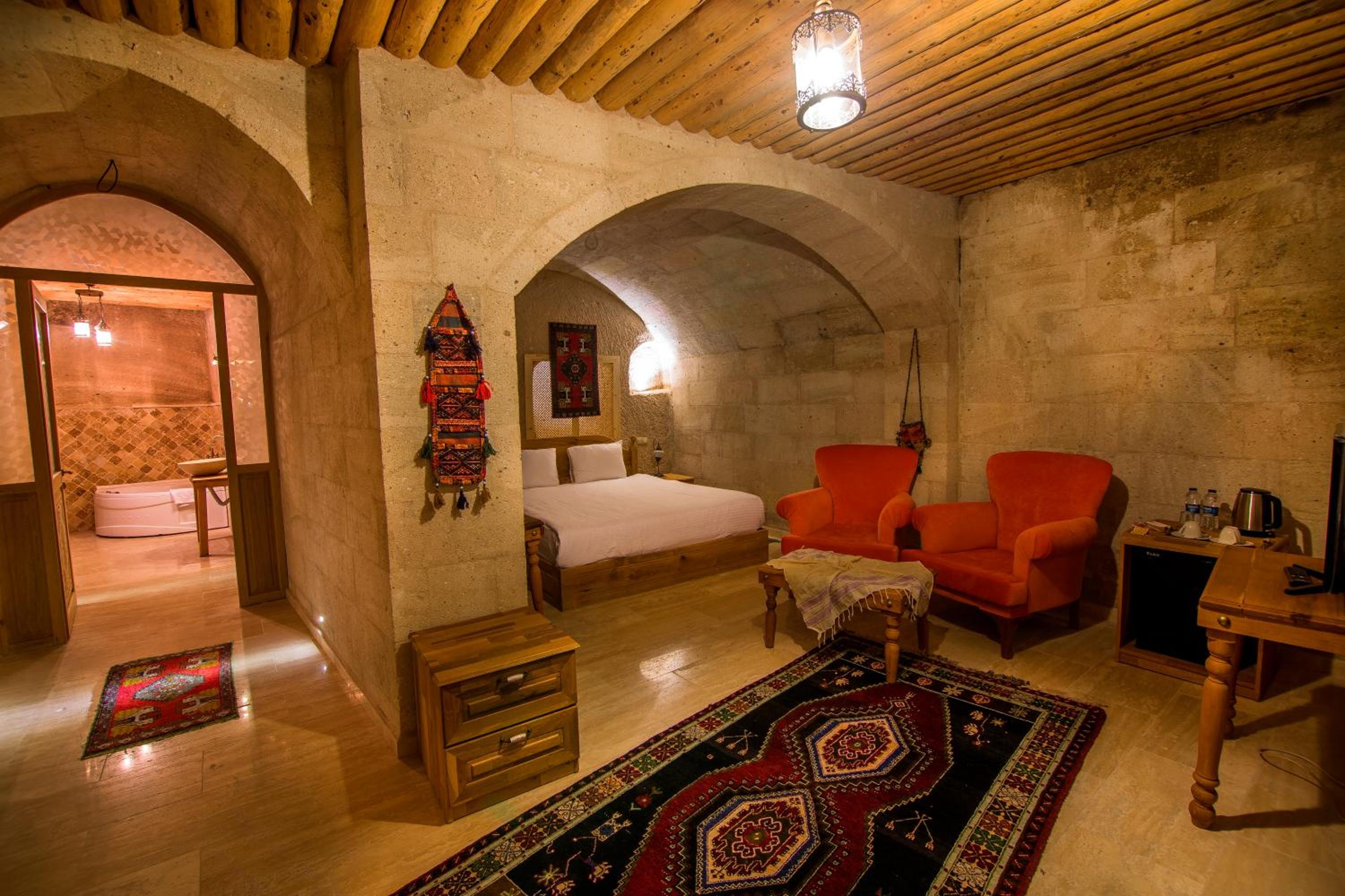 Deluxe Stone Suite  - Photo 1
