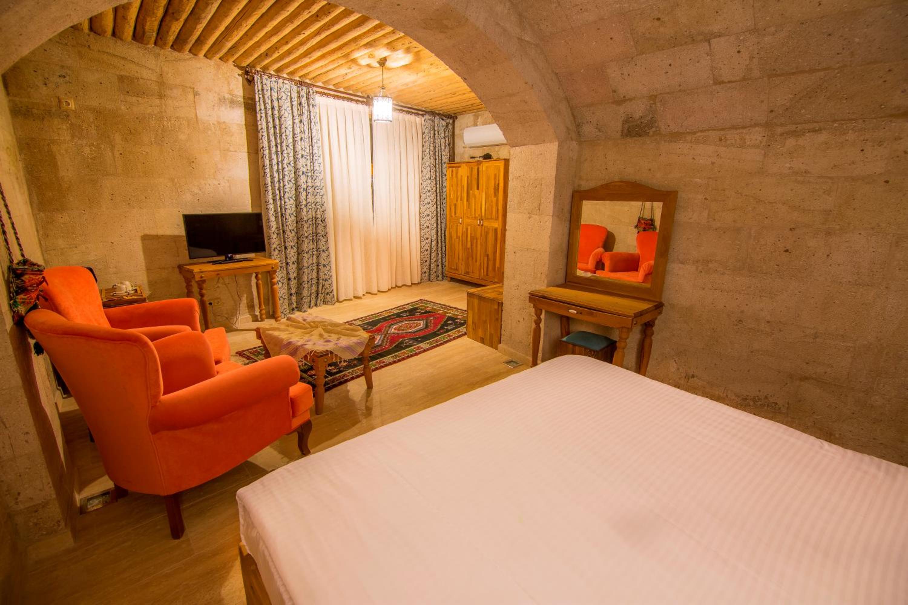 Deluxe Stone Suite  - Photo 6