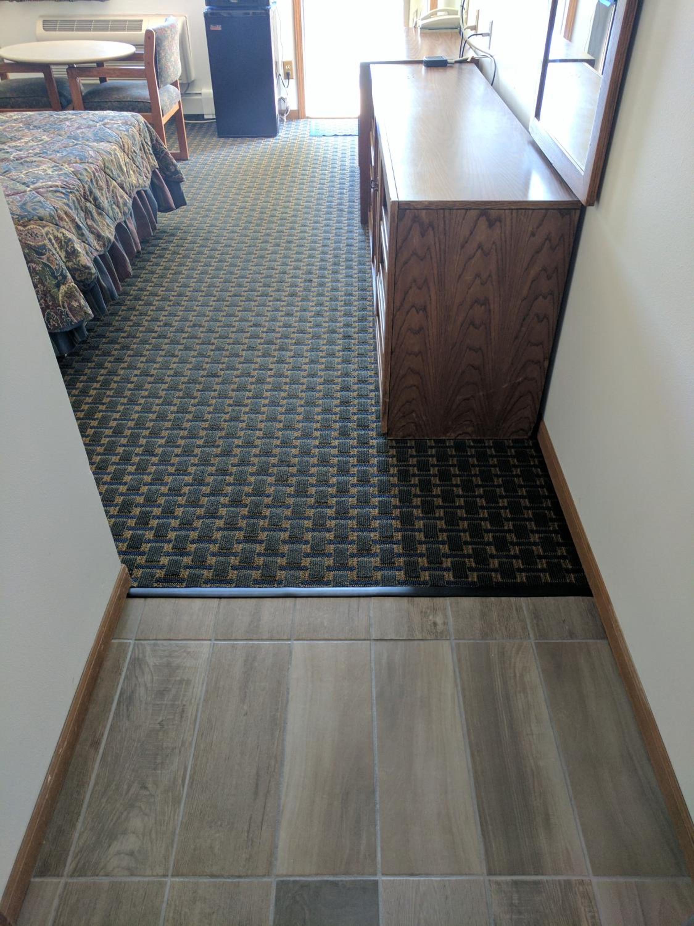 Queen Room with Two Queen Beds photo 1