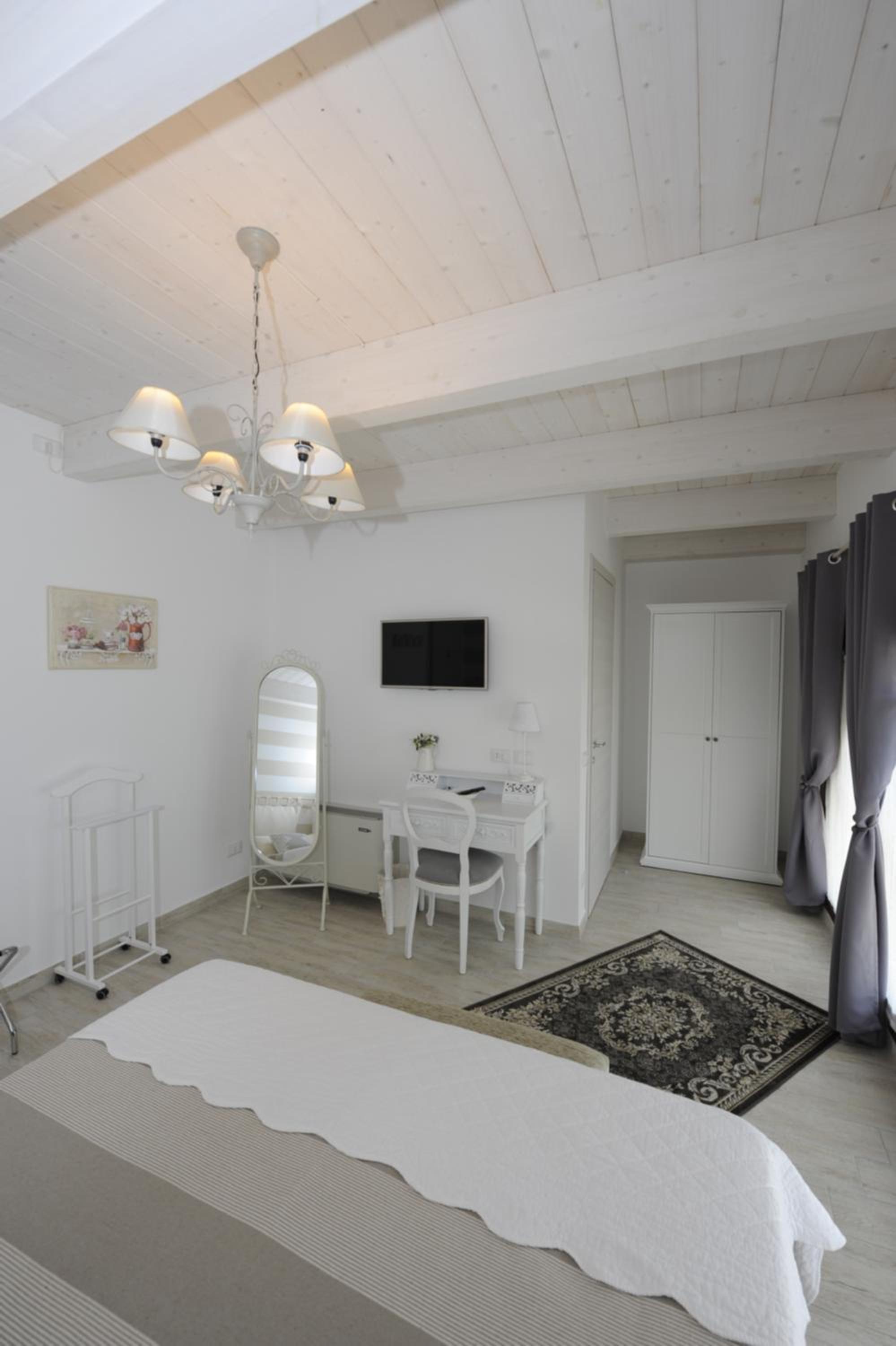 Double Room with Private Bathroom photo 3