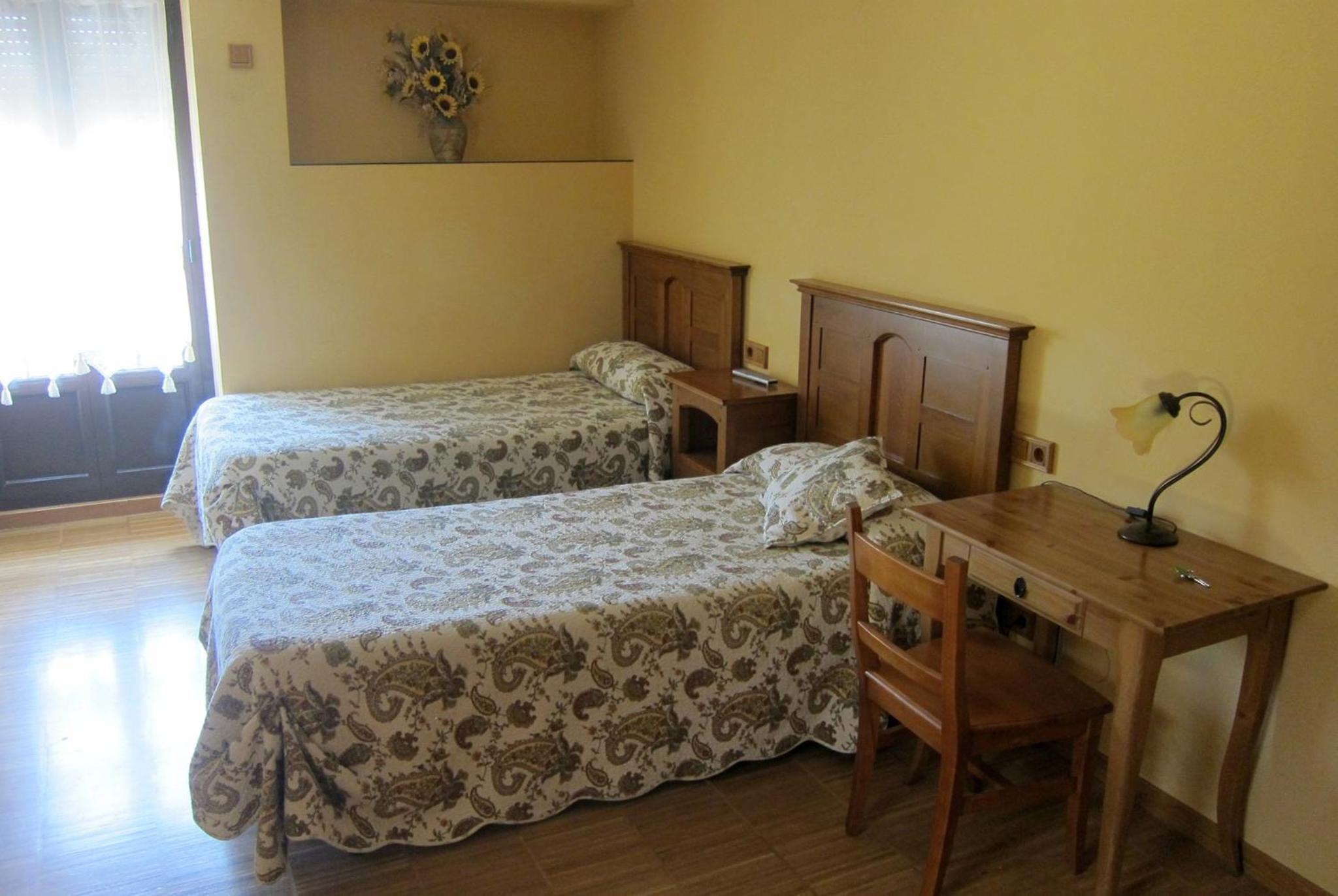 Double or Twin Room photo 3