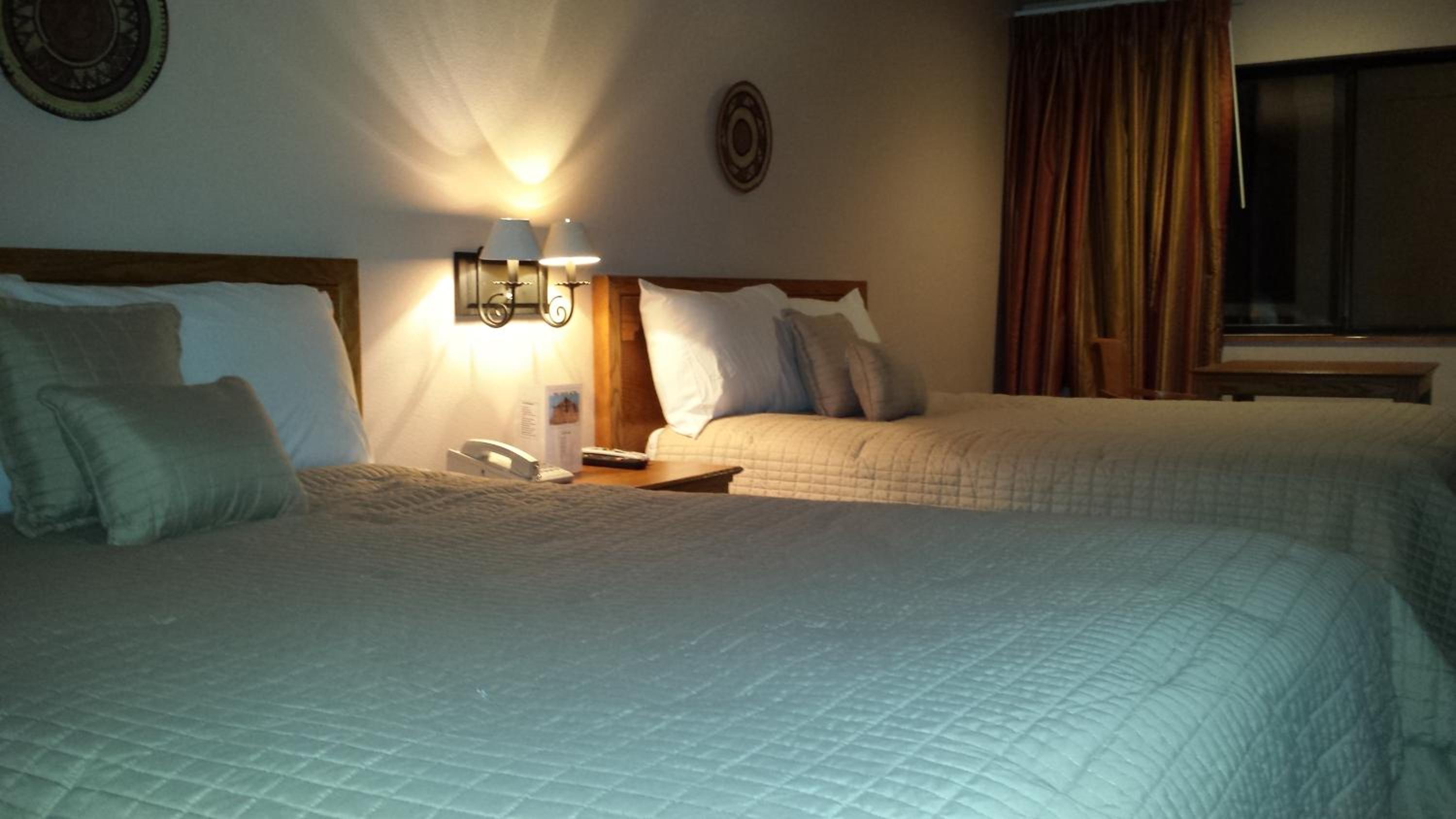 Queen Room with Two Queen Beds - Photo 1