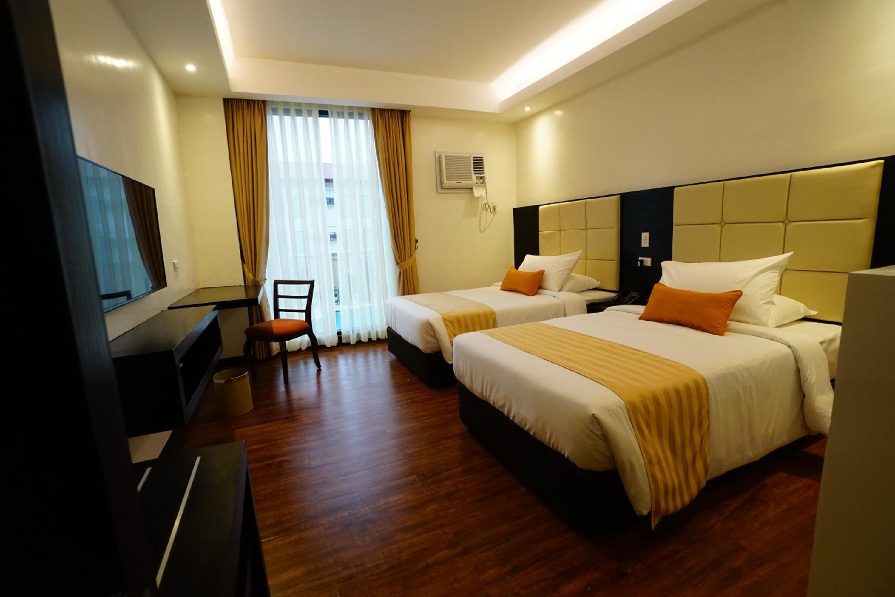 Standard Double or Twin Room - Photo 5