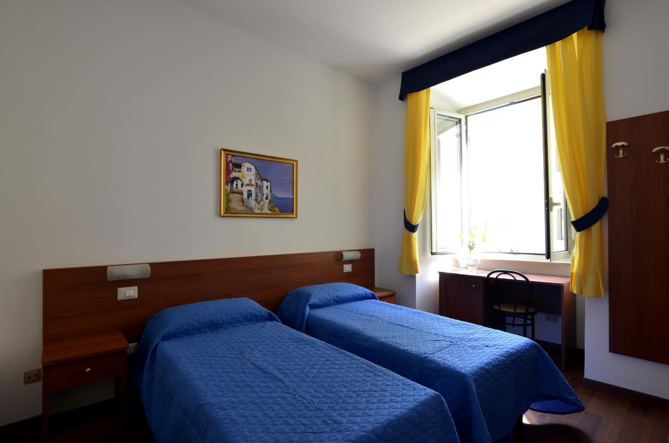Double or Twin Room photo 1