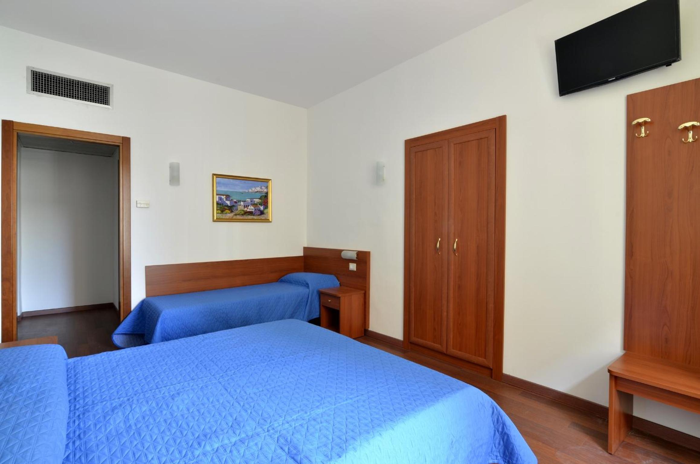 Triple Room photo 1