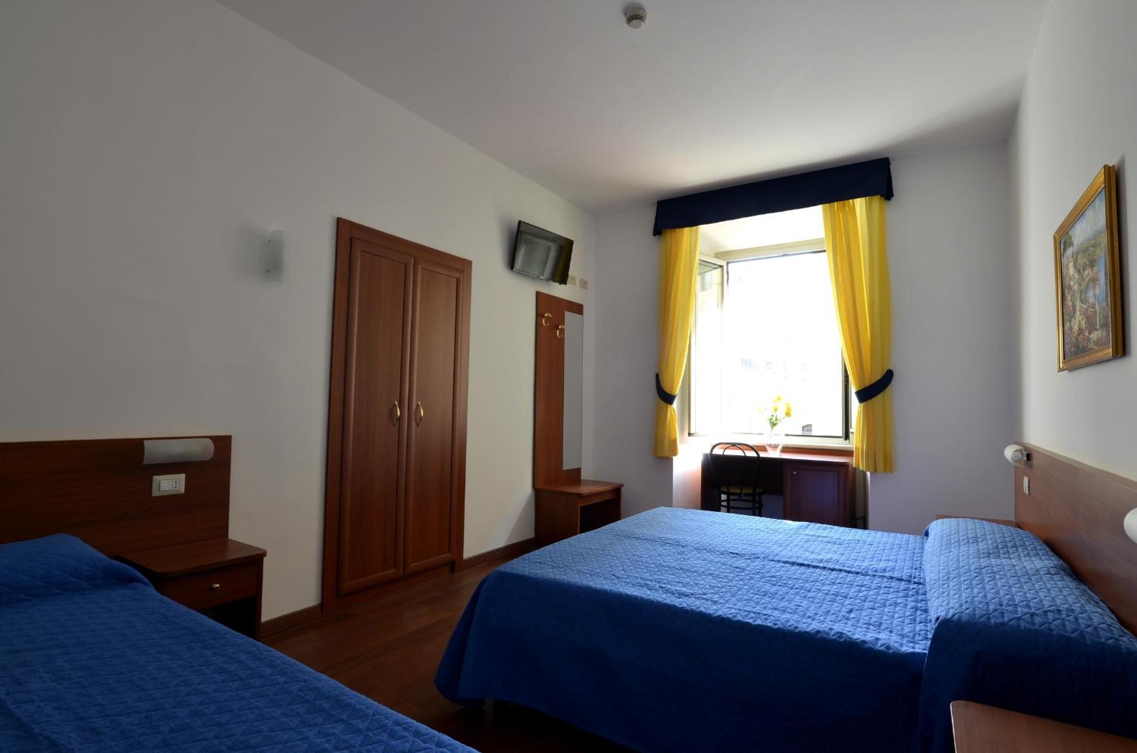 Triple Room photo 2