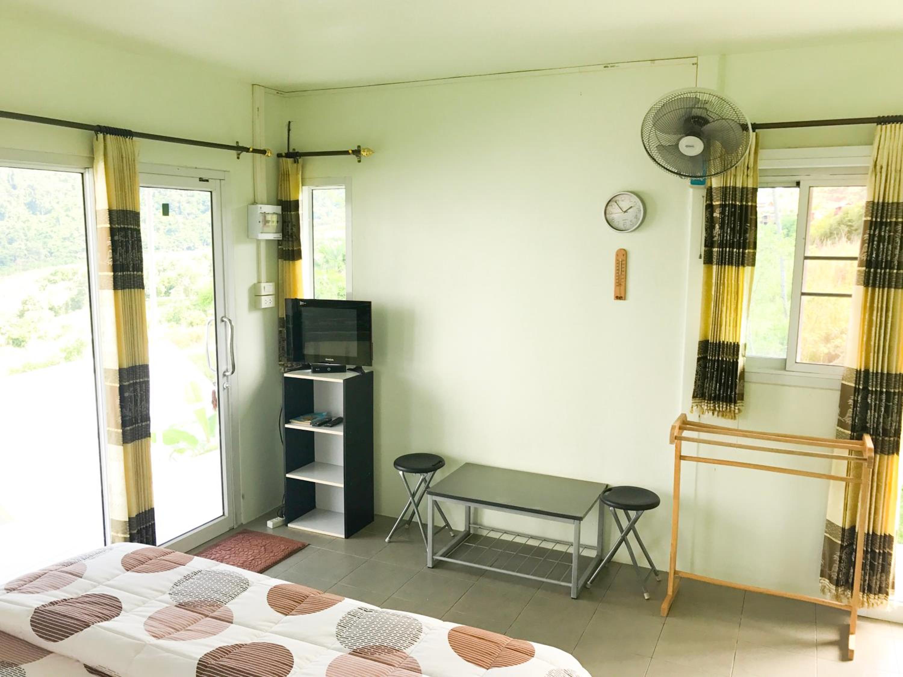 Deluxe Double Room with Balcony photo 3