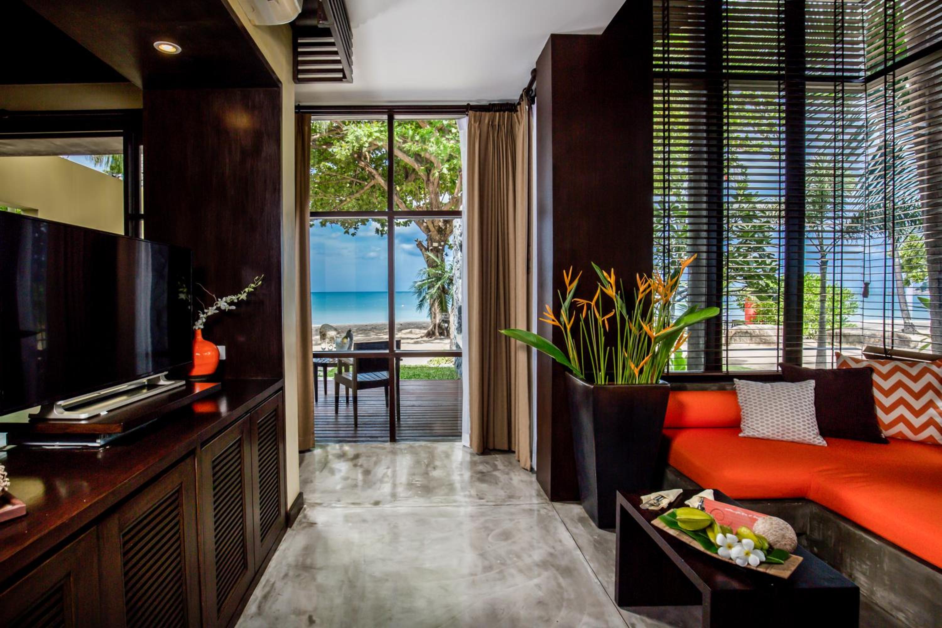 Beach Front Villa - Photo 3