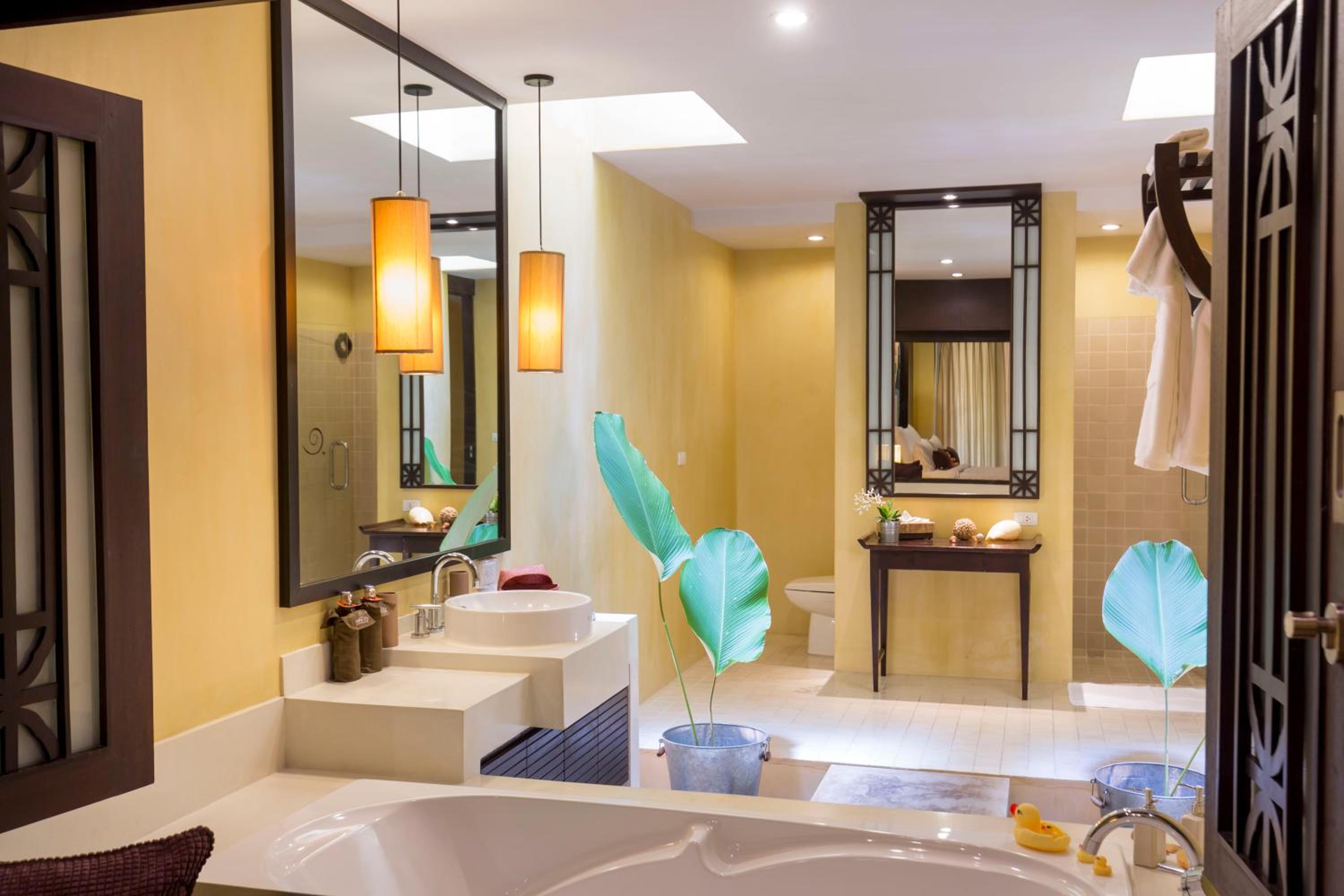 Deluxe Double or Twin Room with Balcony - Photo 4