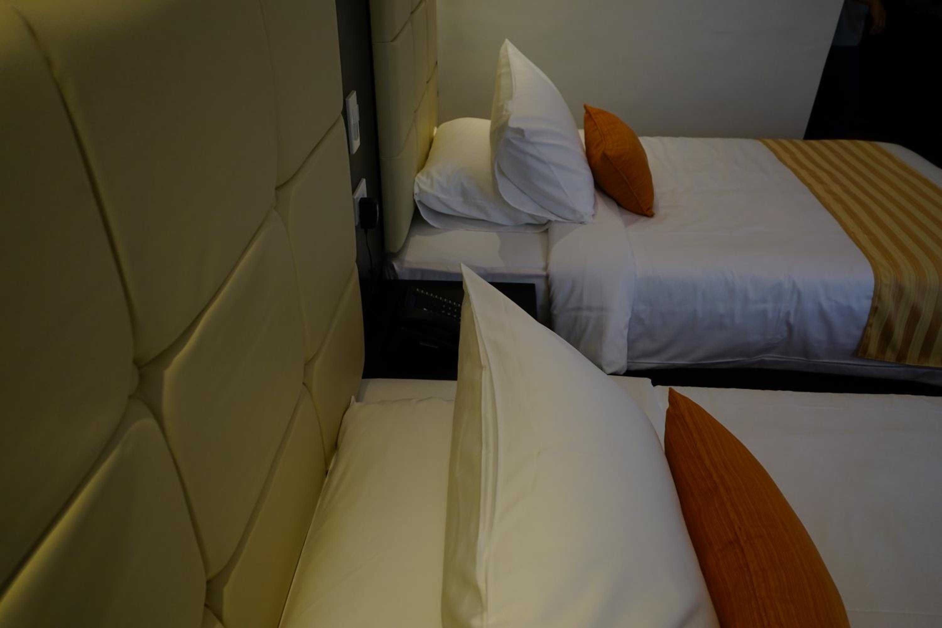 Standard Double or Twin Room - Photo 10