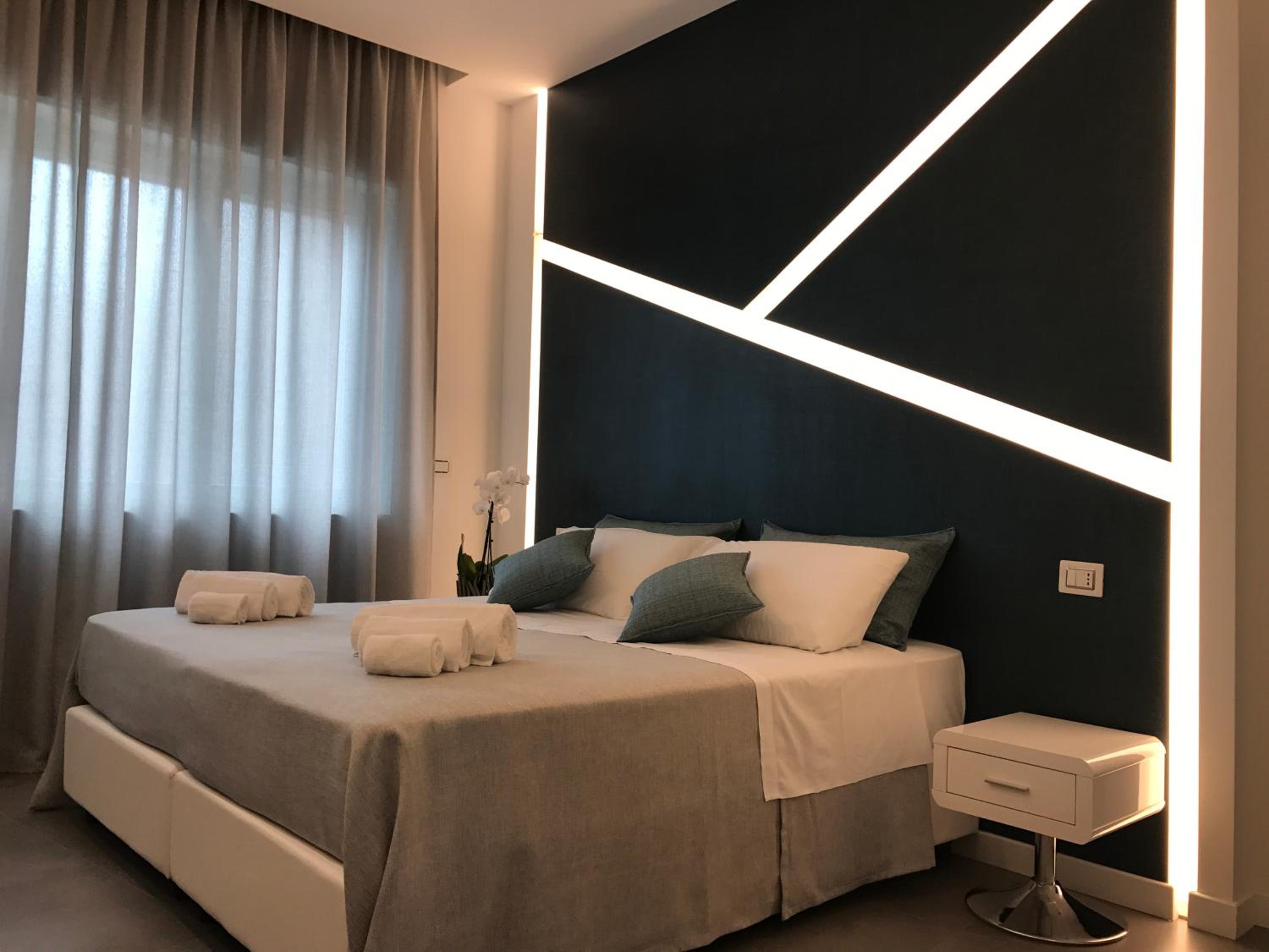 Double or Twin Room with Private Bathroom photo 1