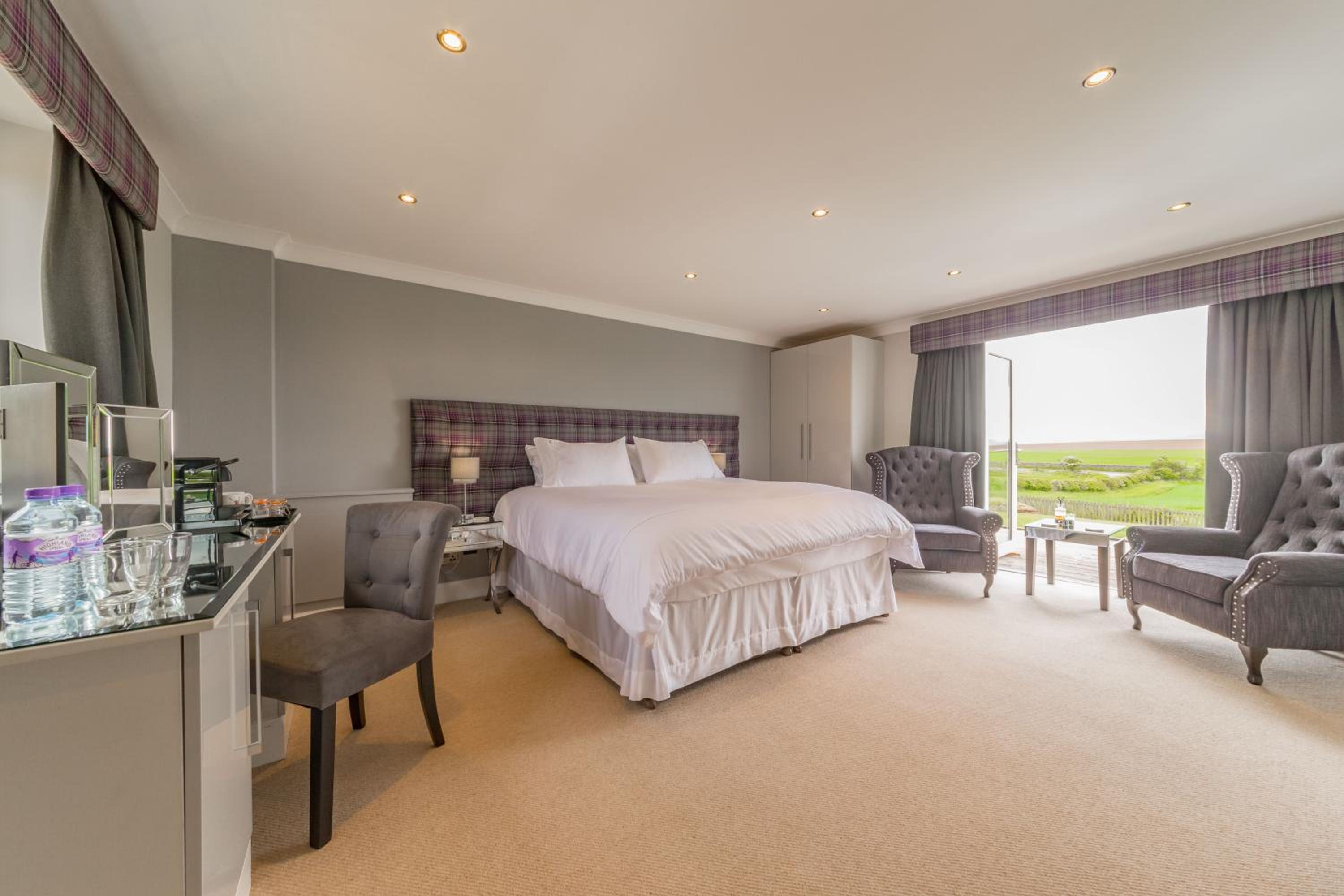 Superior Double or Twin Room photo 1