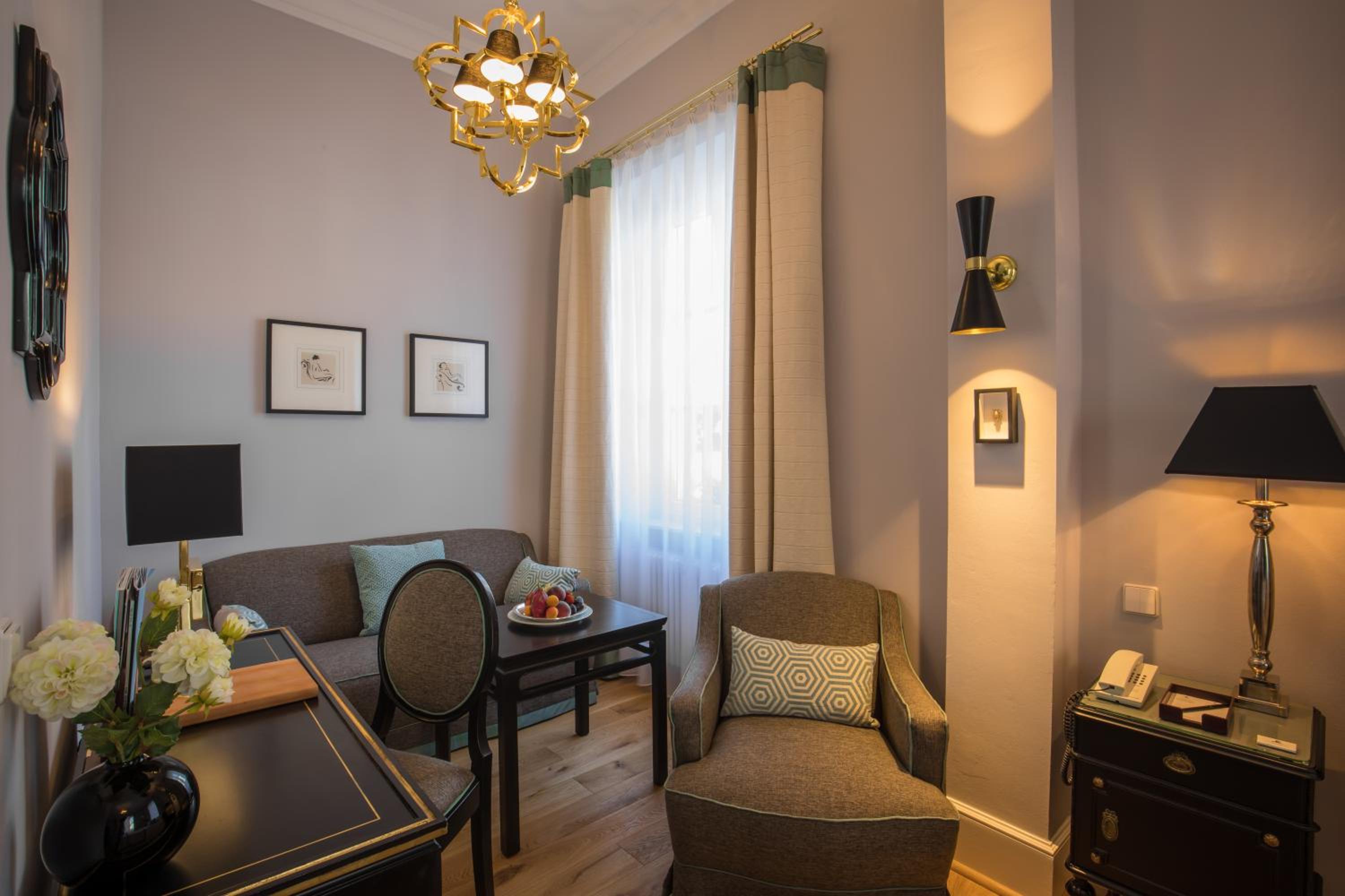 Deluxe Double Room - Photo 5