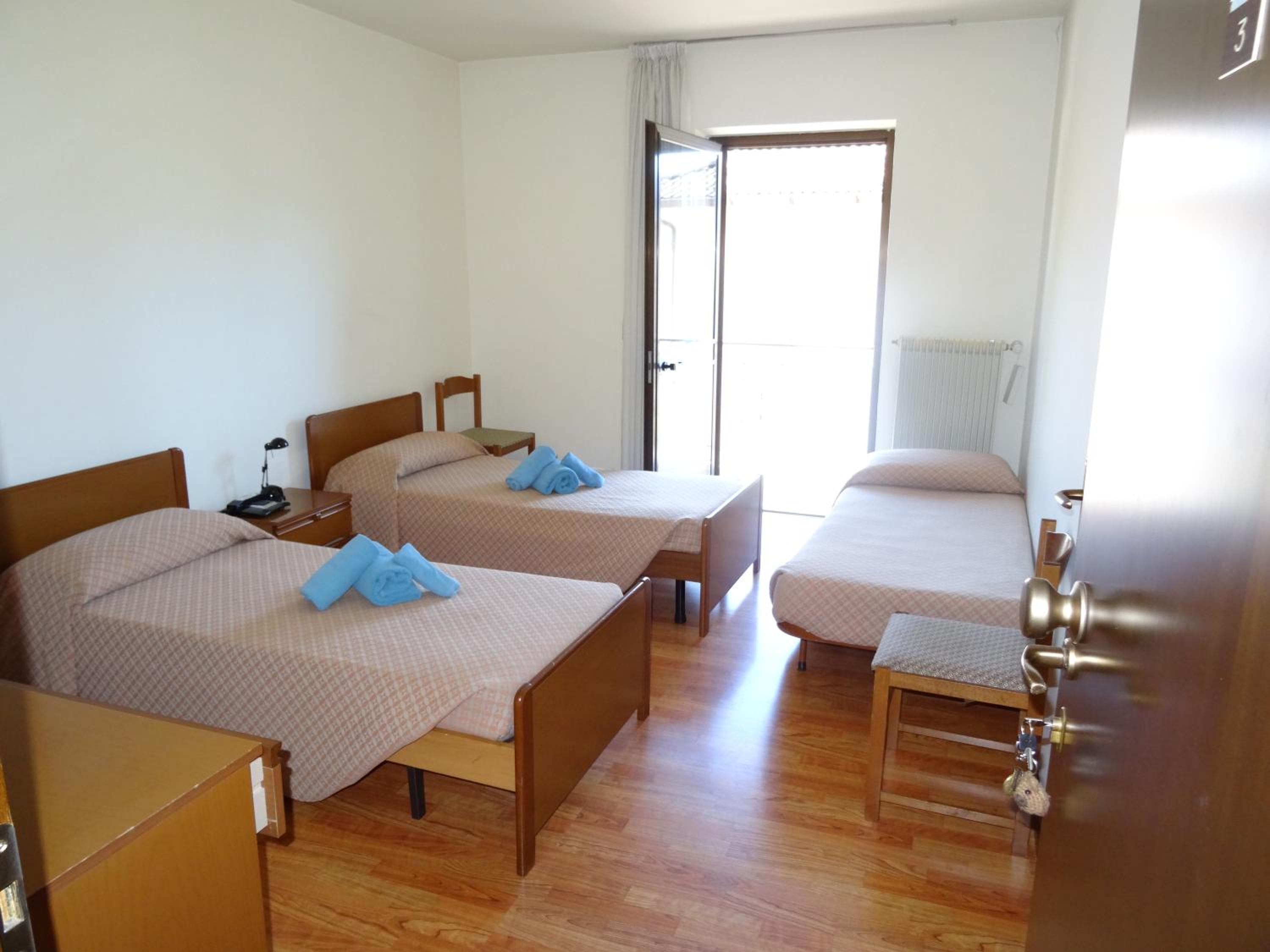 Triple Room photo 3