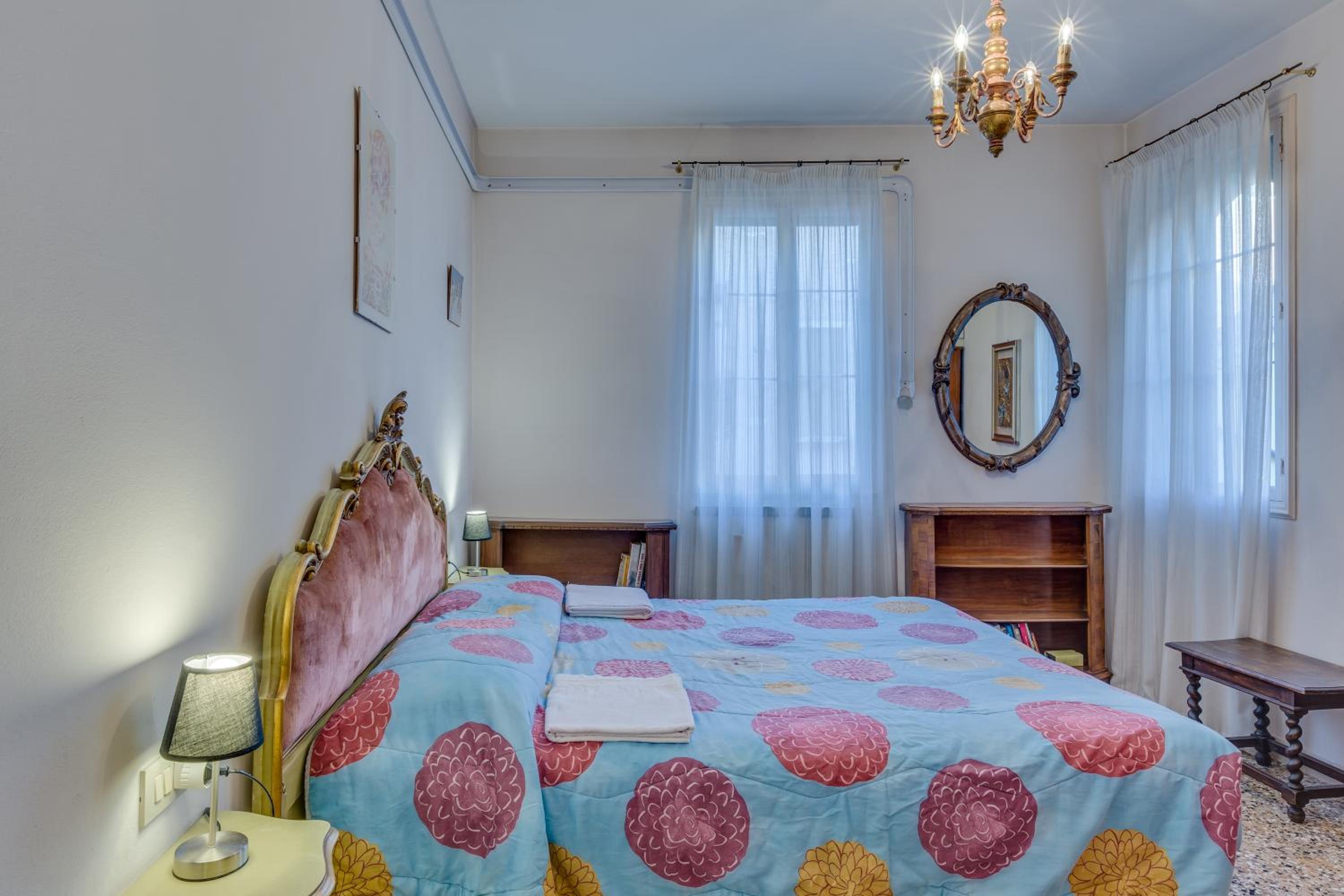 Two-Bedroom Apartment With Canal View - Fondamenta Dei Furlani, Castello 3289 photo 3