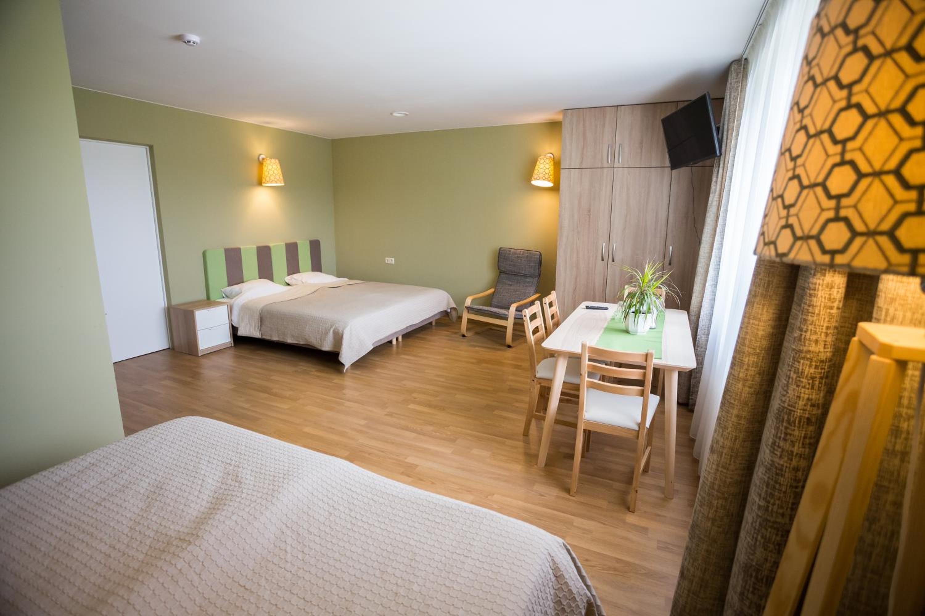 Quadruple Room - Photo 1