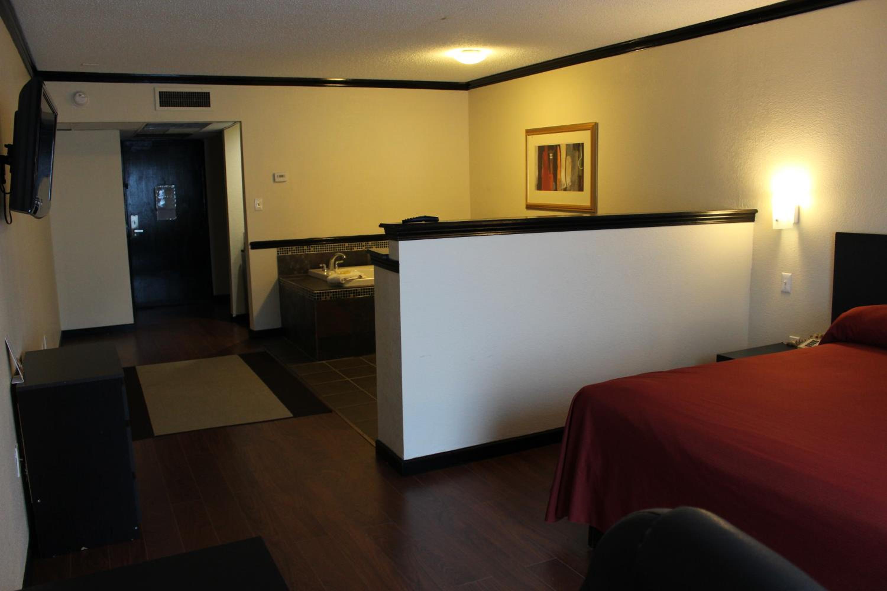 King Room with Spa Bath - Photo 1
