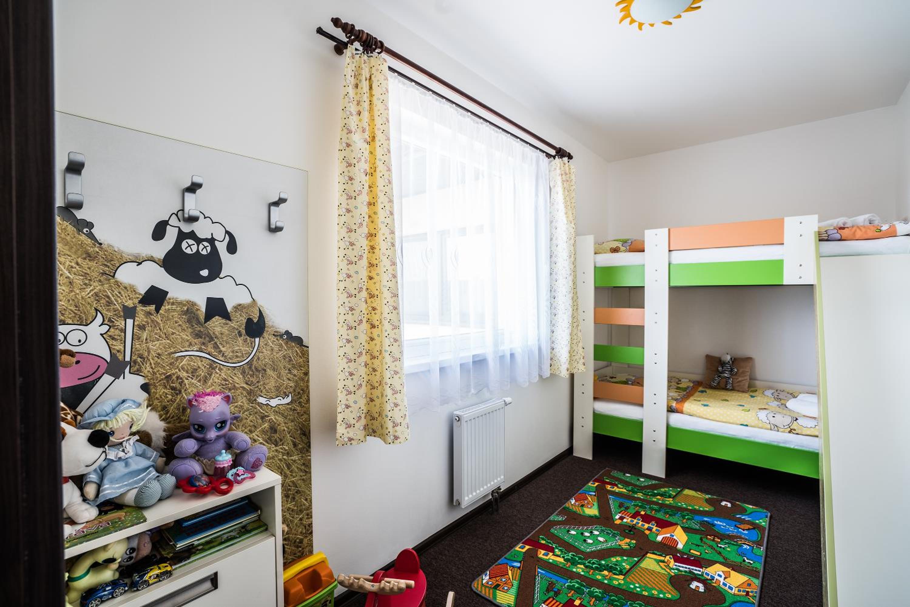 Deluxe Family Suite photo 1