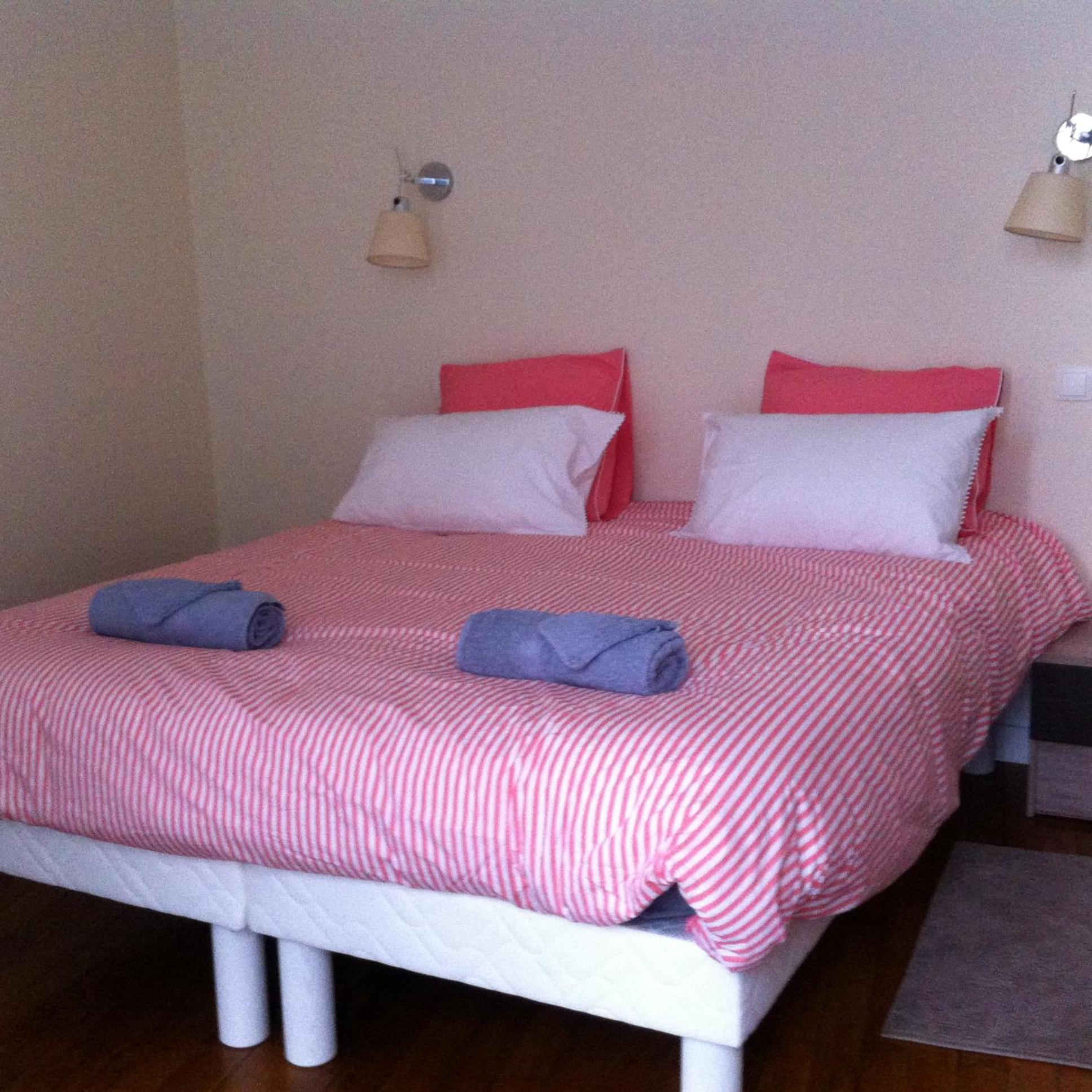 Five-Bedroom Apartment - Photo 7