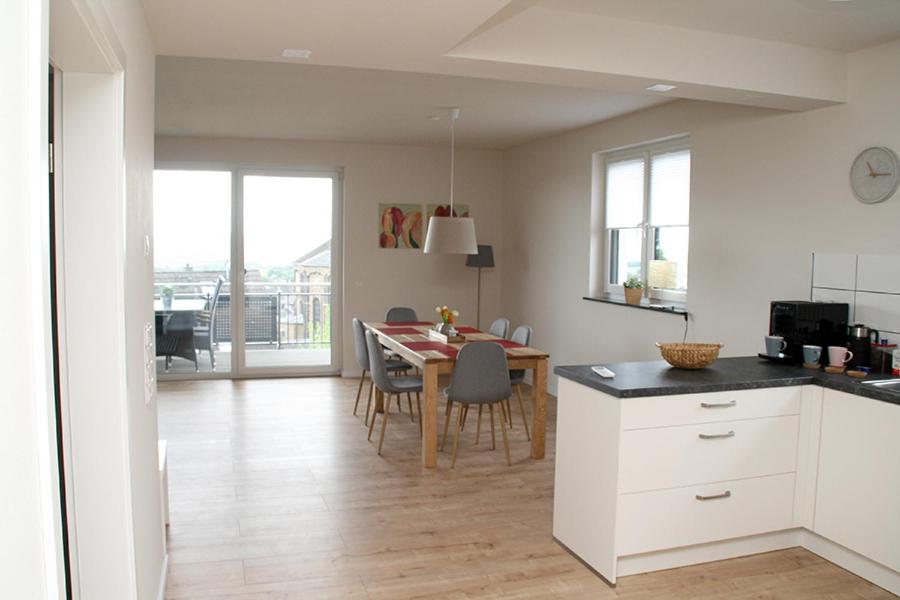 Apartment with Balcony photo 3