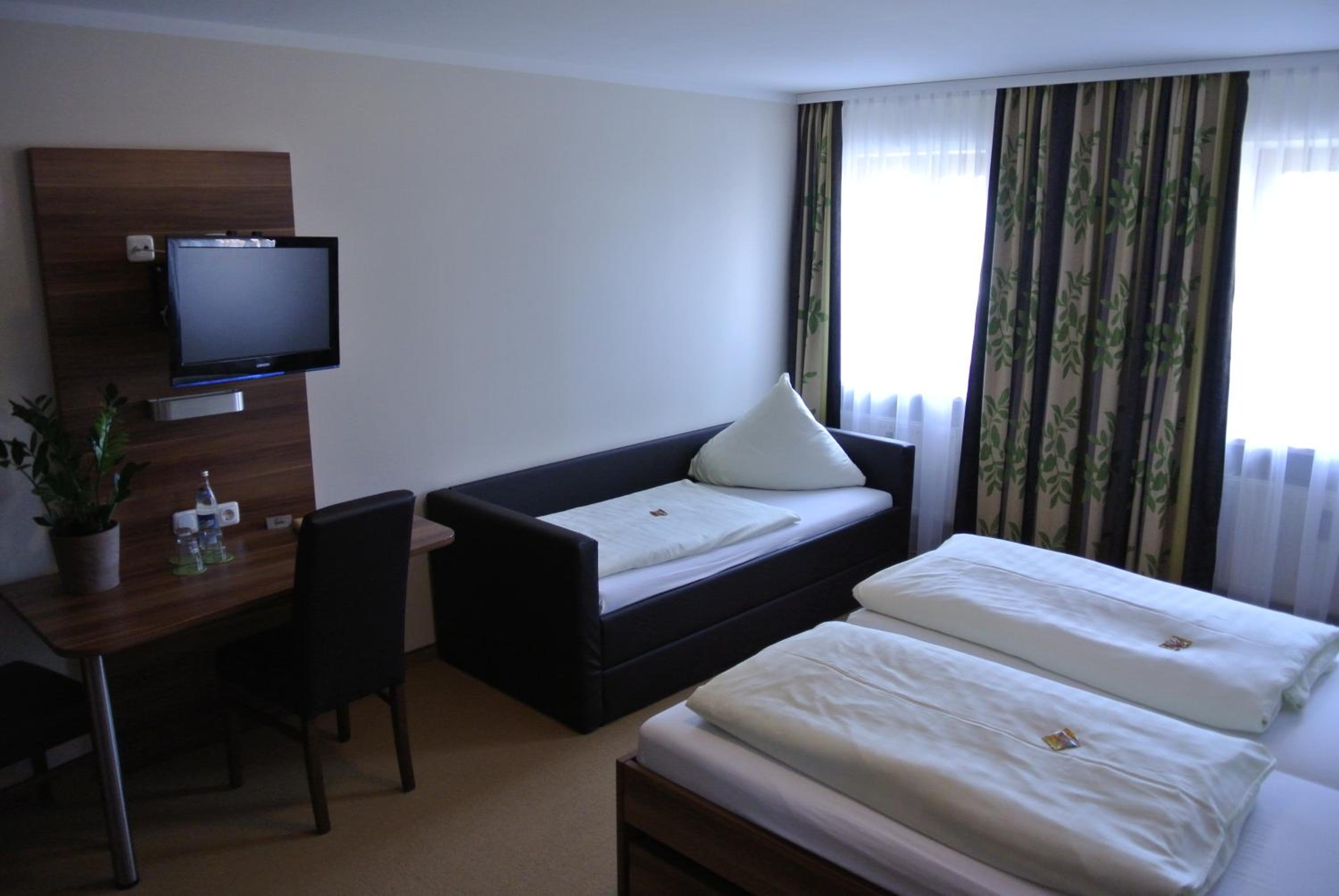 Family Room - Photo 3