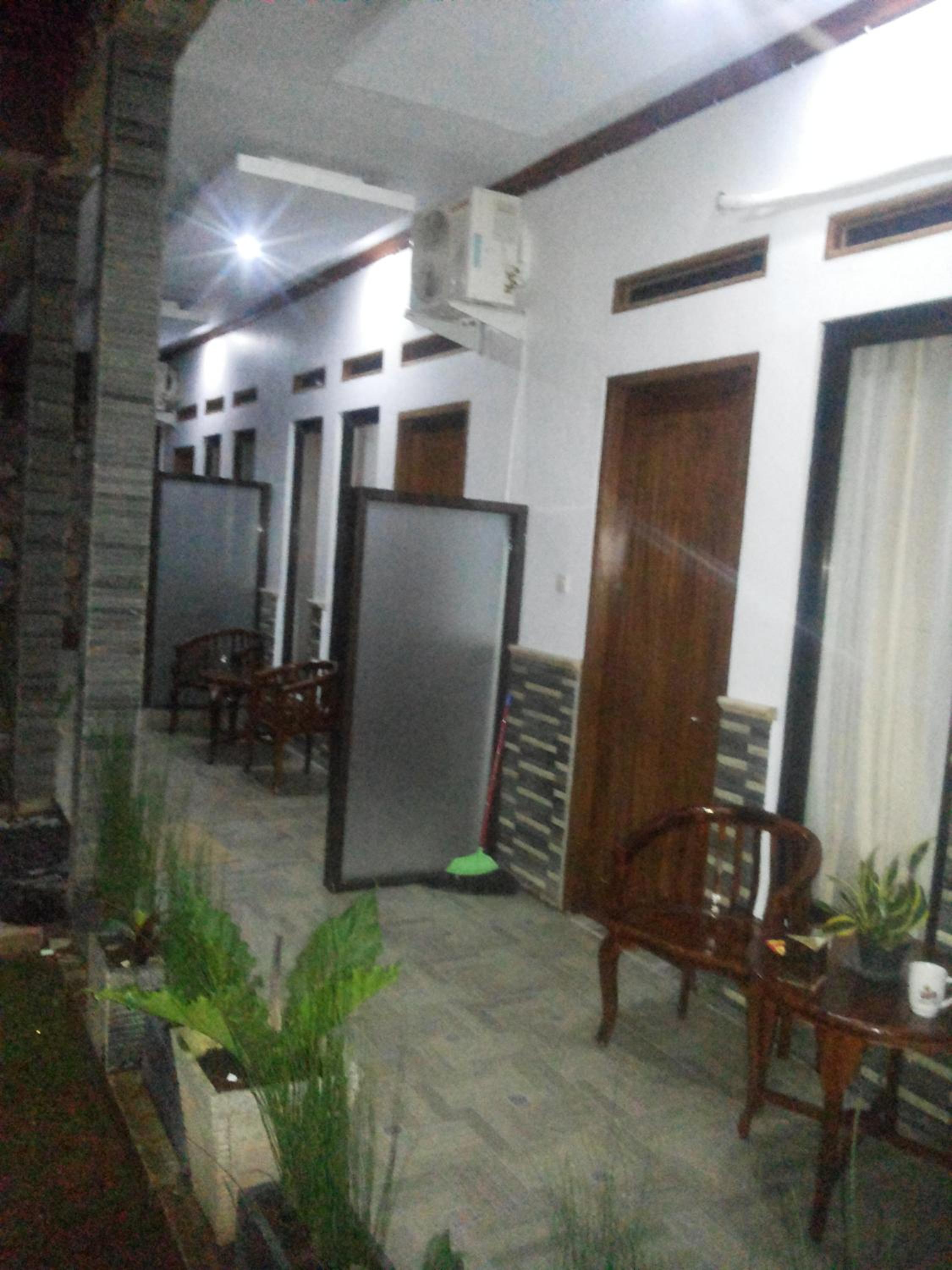 Deluxe Double Room - Photo 13