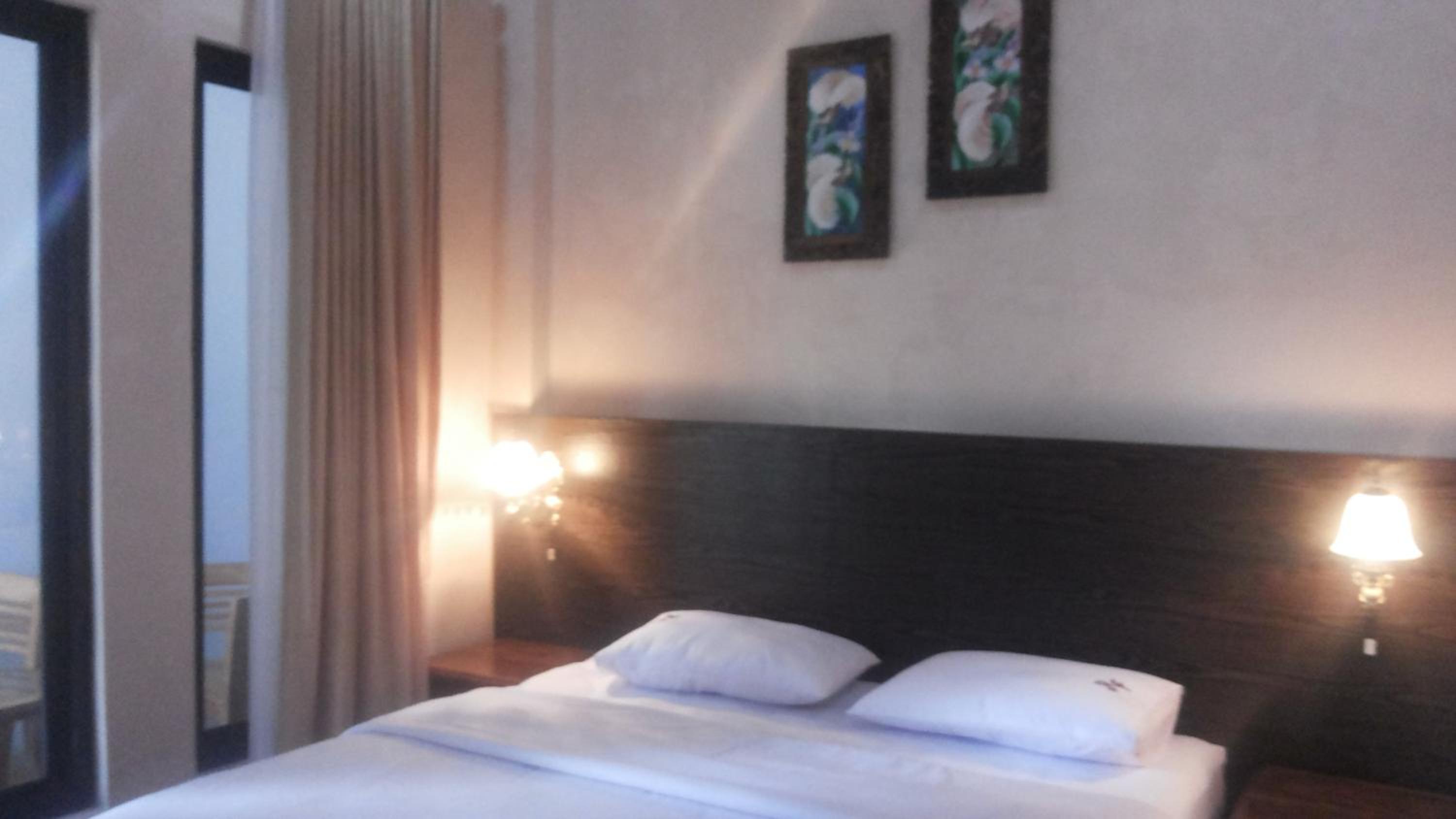 Deluxe Double Room - Photo 12