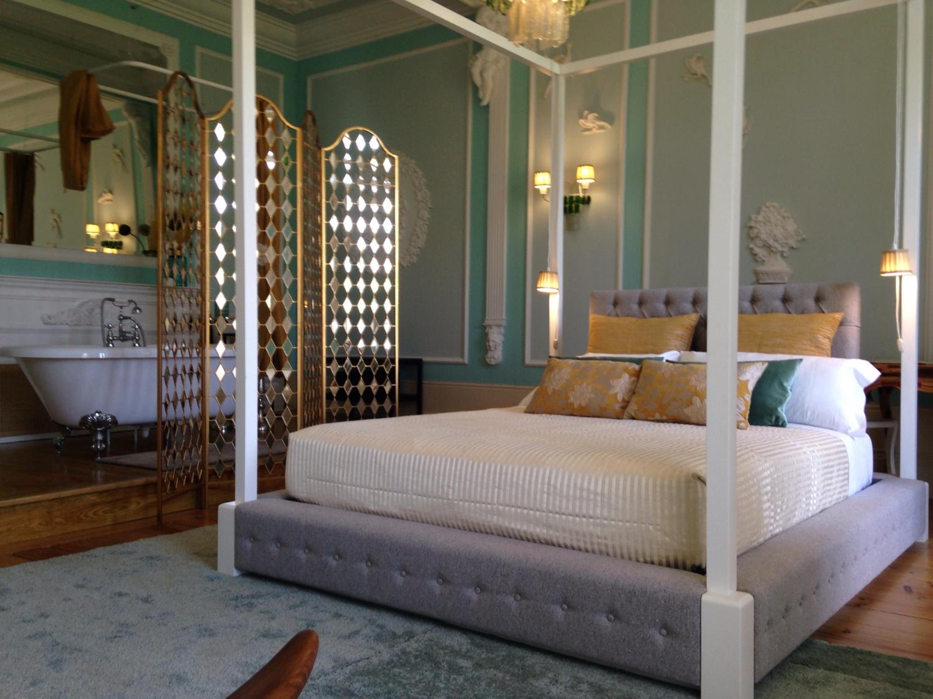 Superior King Suite - Photo 6