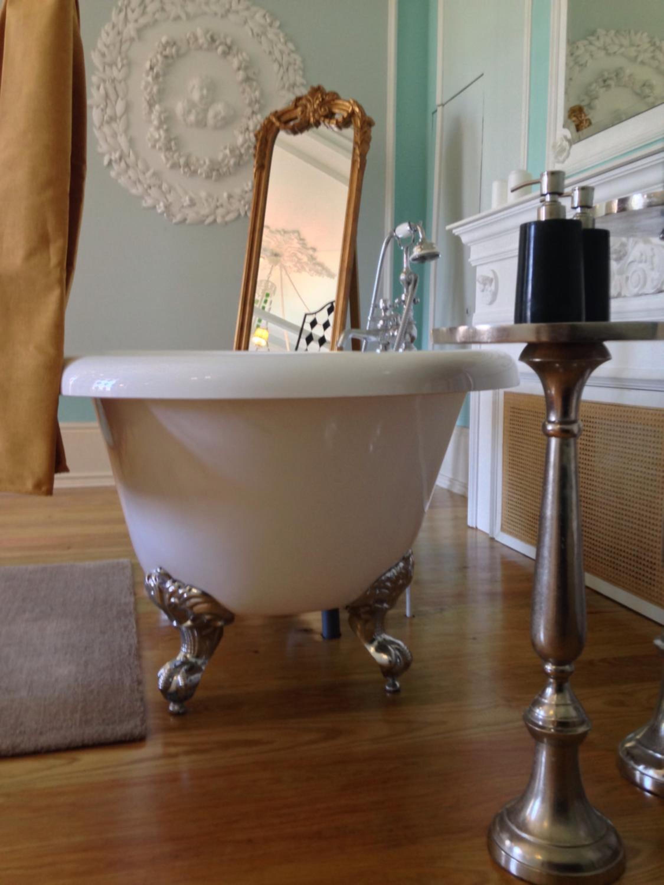 Superior King Suite - Photo 5