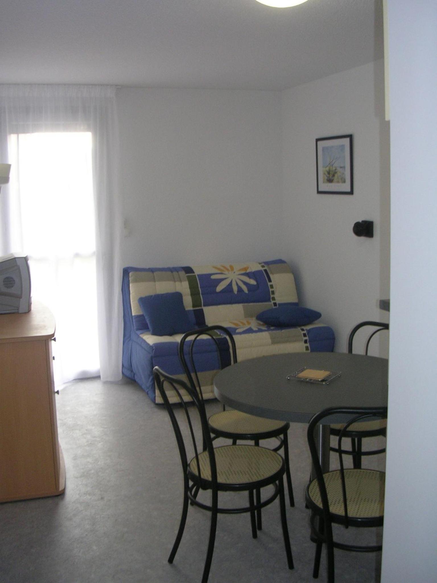 One-Bedroom Apartment with Balcony