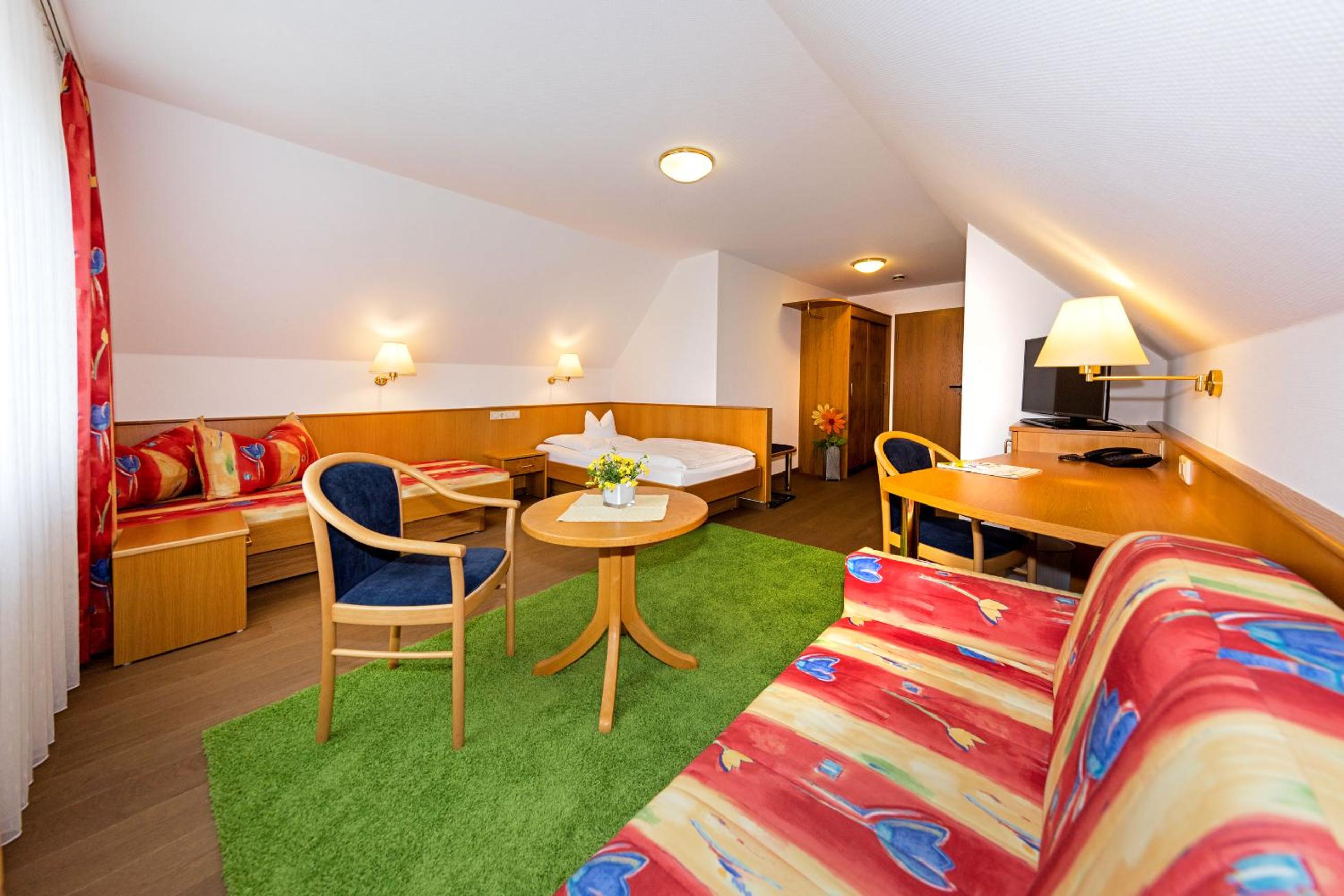 Economy Double Room photo 1