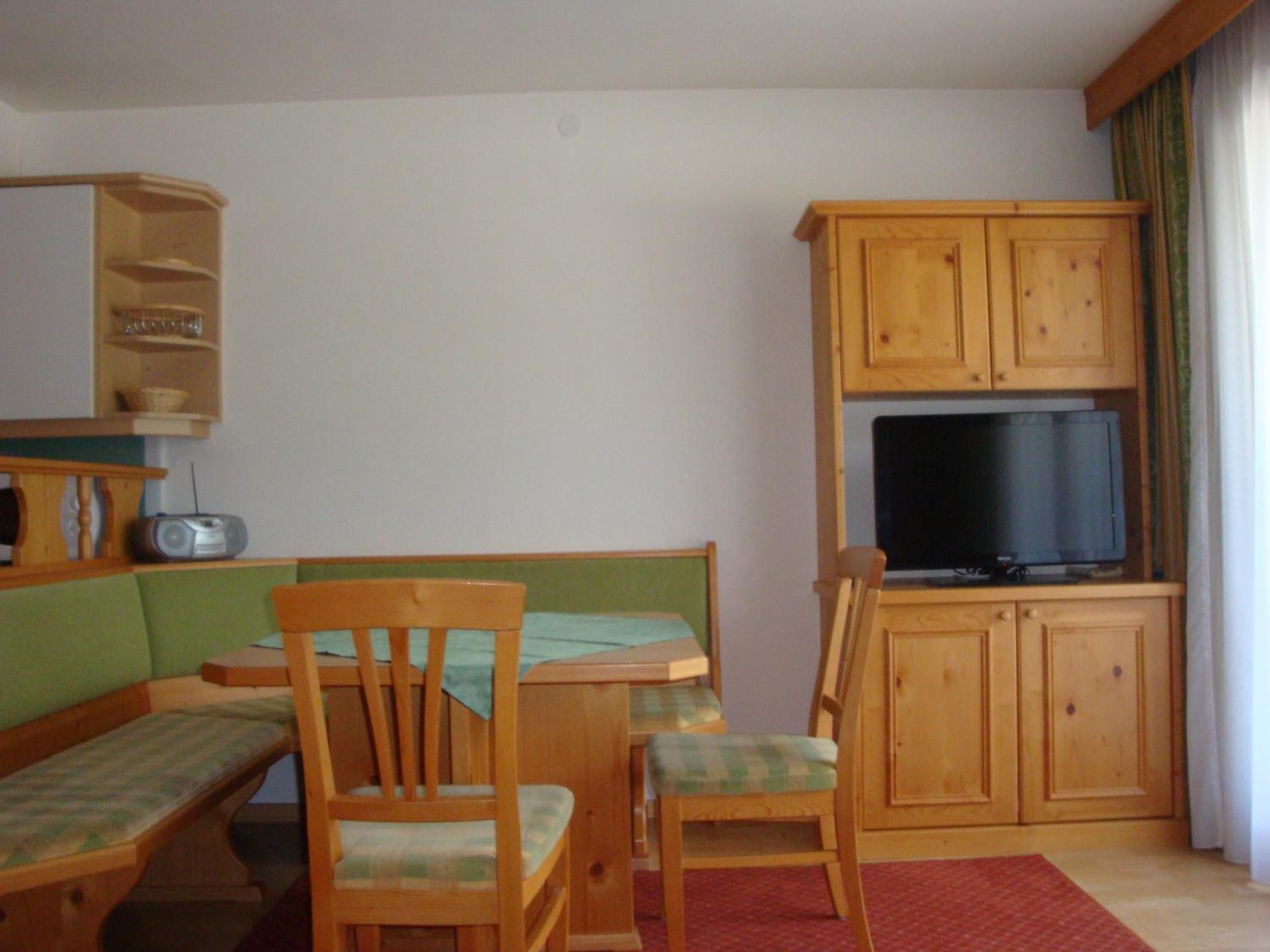 Apartment with Mountain View photo 1