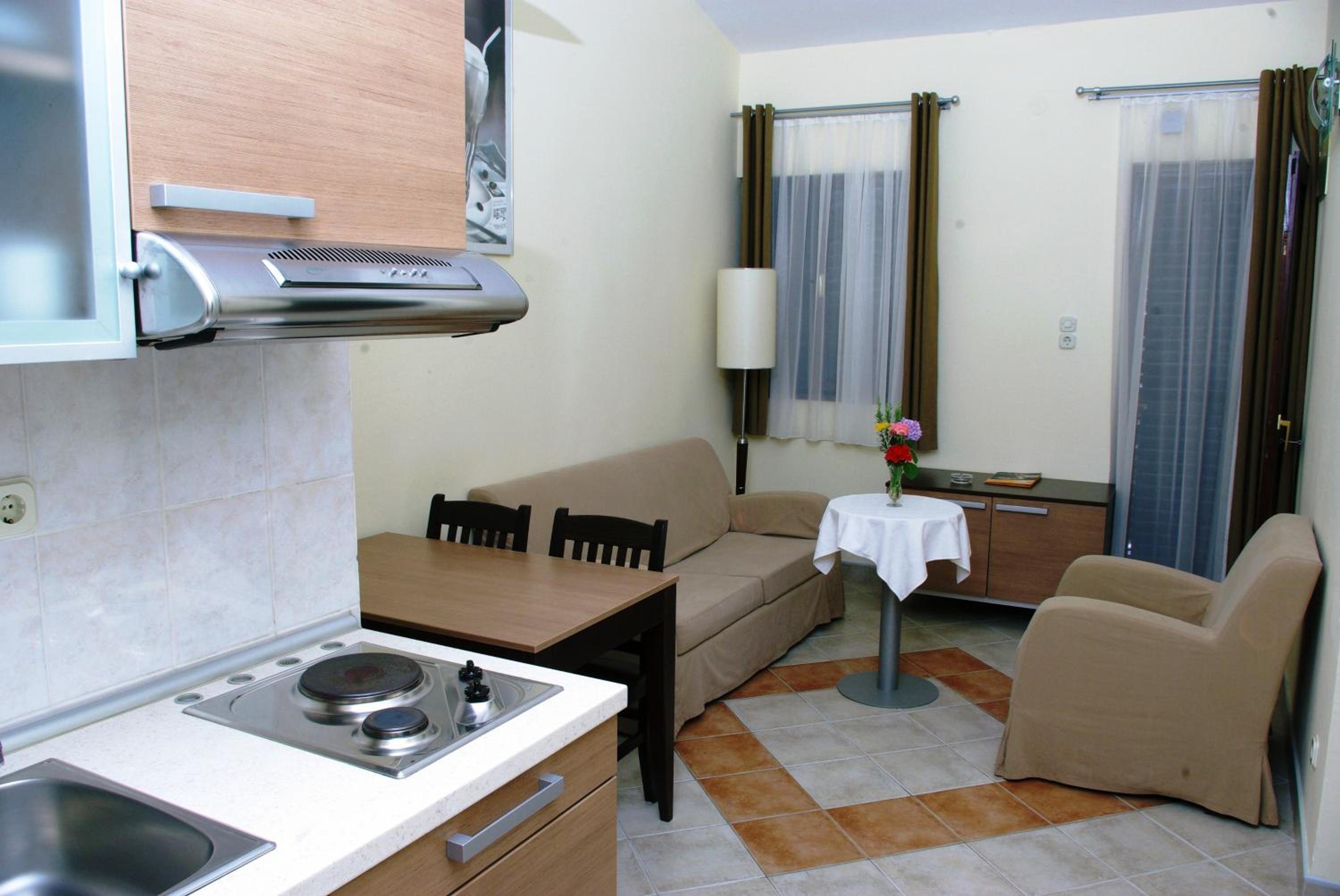 One-Bedroom Apartment - Photo 11