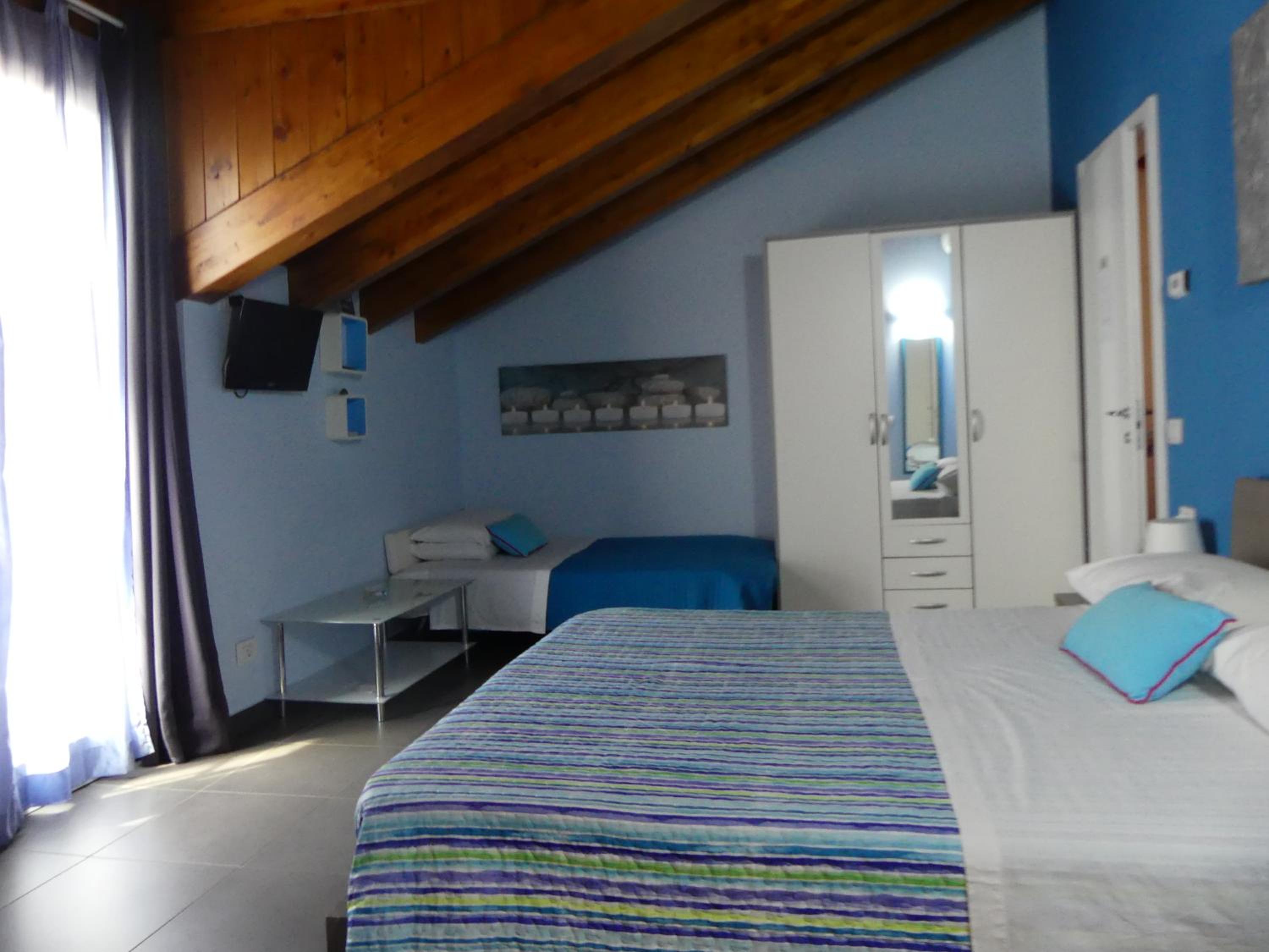 Quadruple Room photo 2