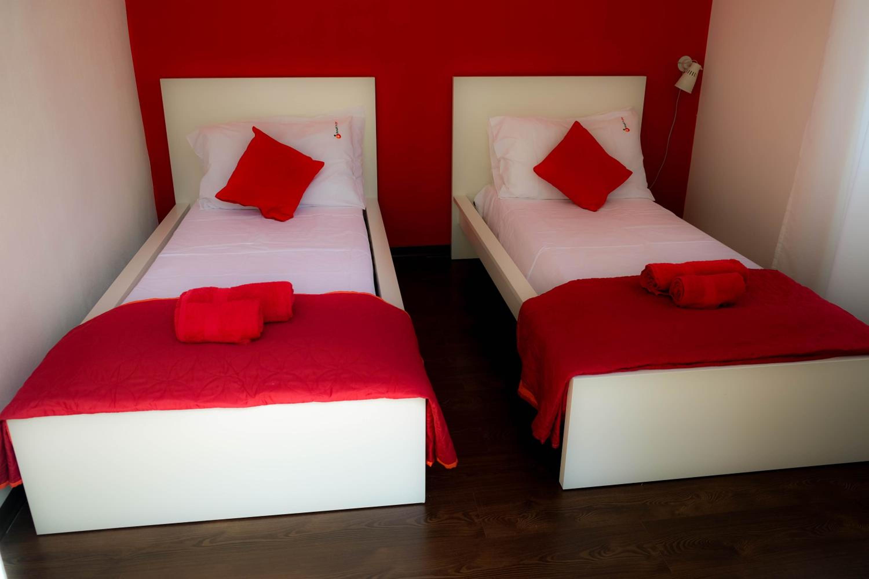 Standard Twin Room with Shared Bathroom