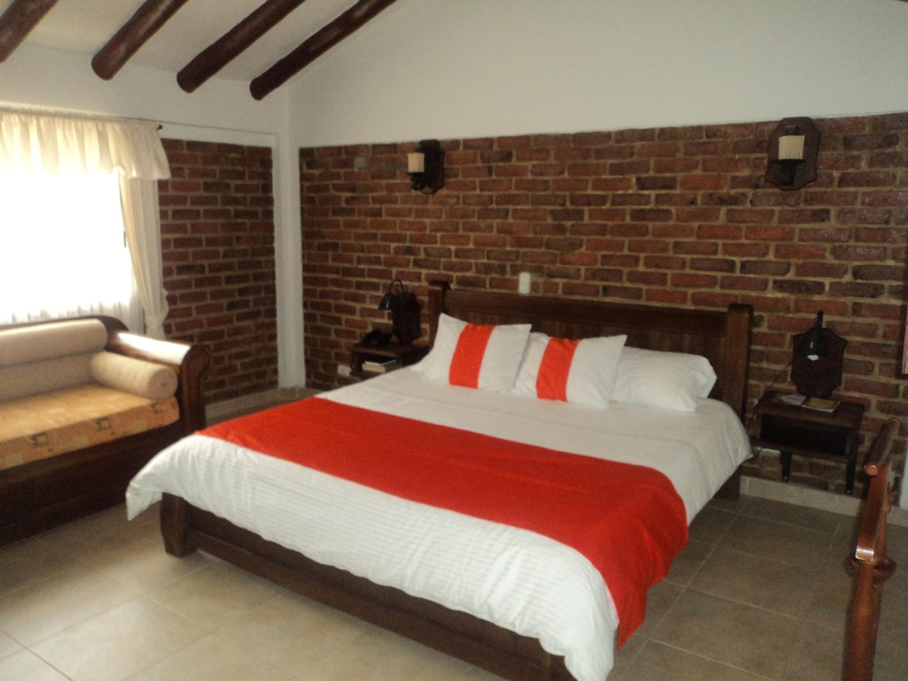 Suite photo 1