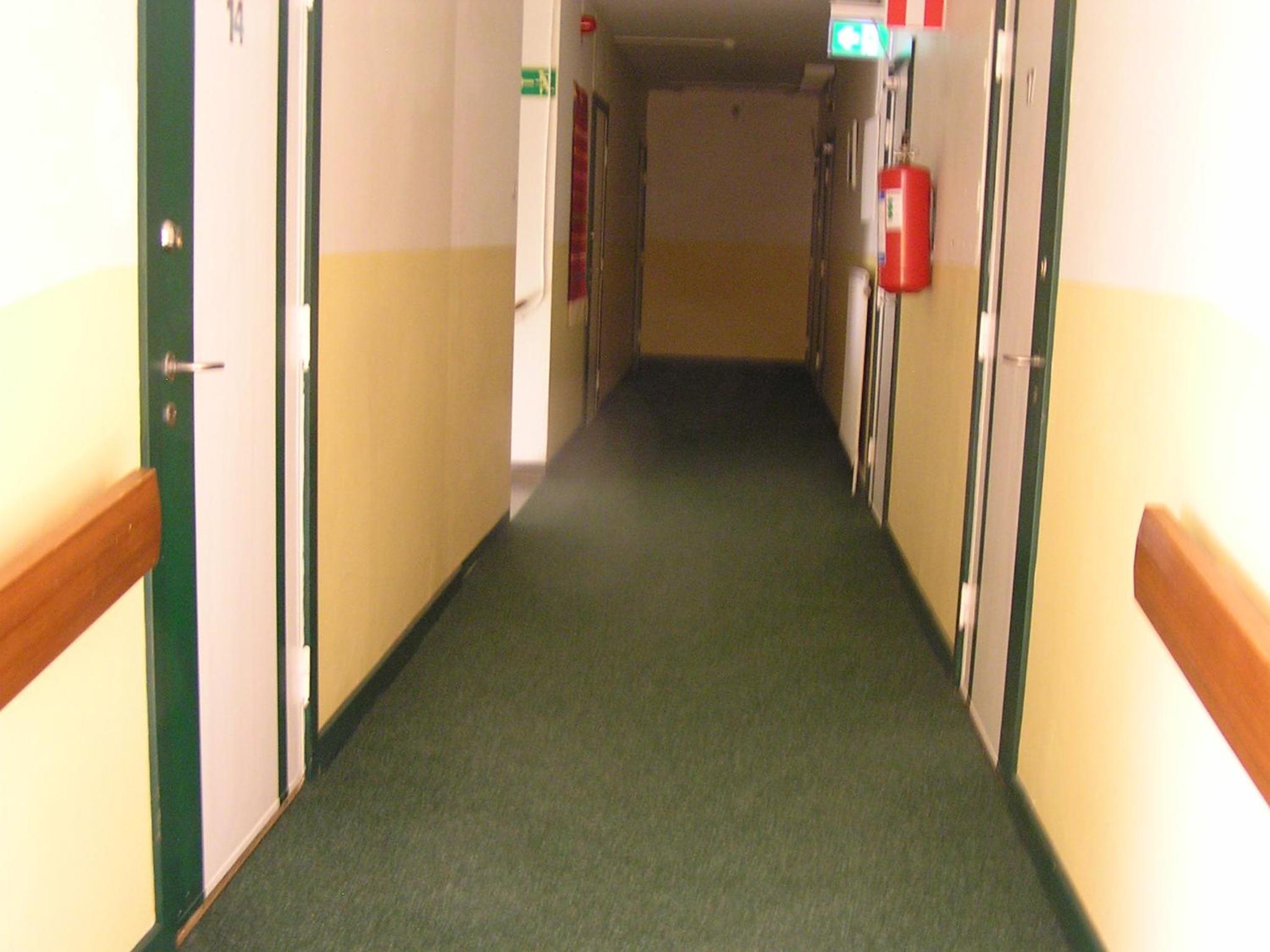 Single Room with Private Bathroom photo 3