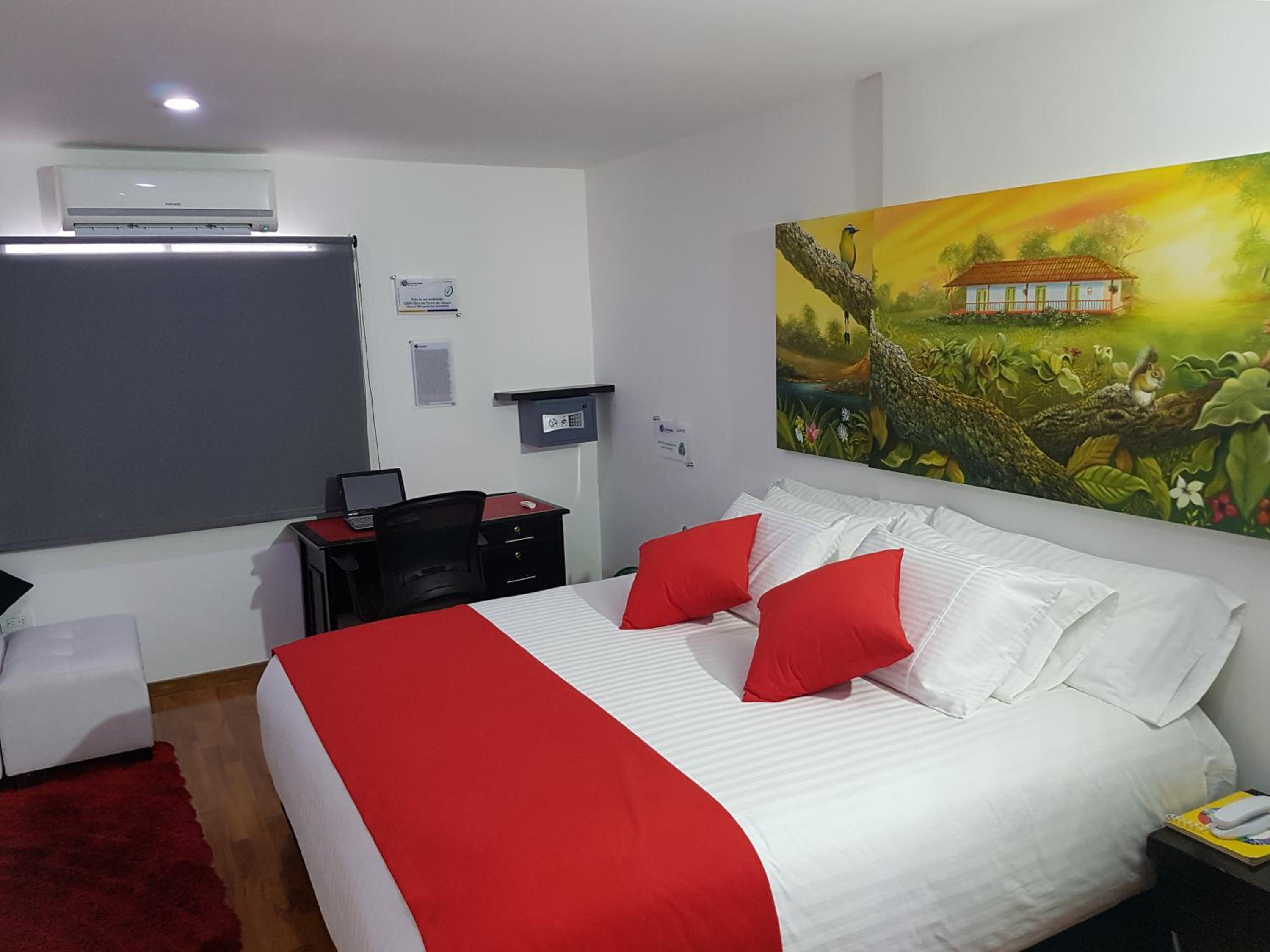 Quadruple Room with Air Conditioning