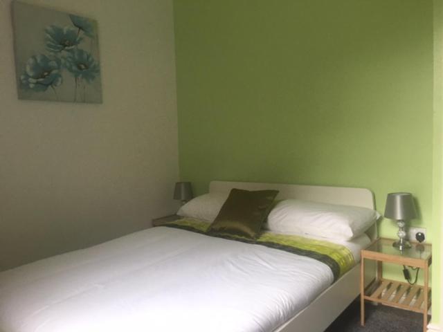 Double Room with Shared Bathroom photo 1