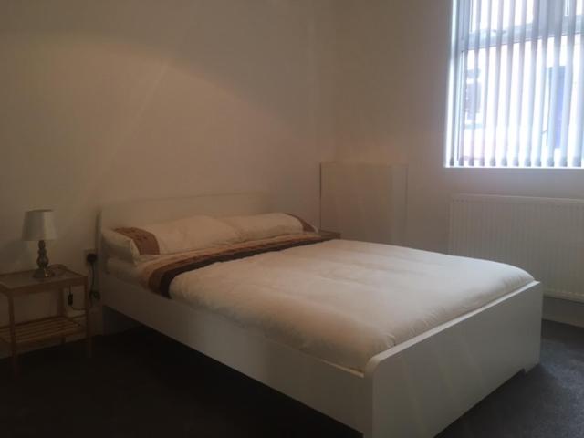 Double Room with Shared Bathroom photo 3