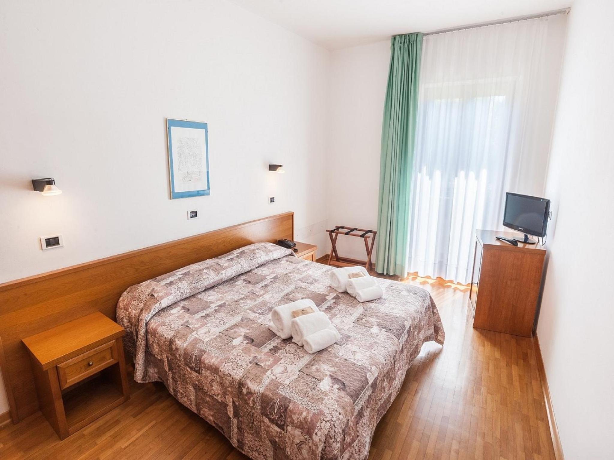Double or Twin Room - Photo 16